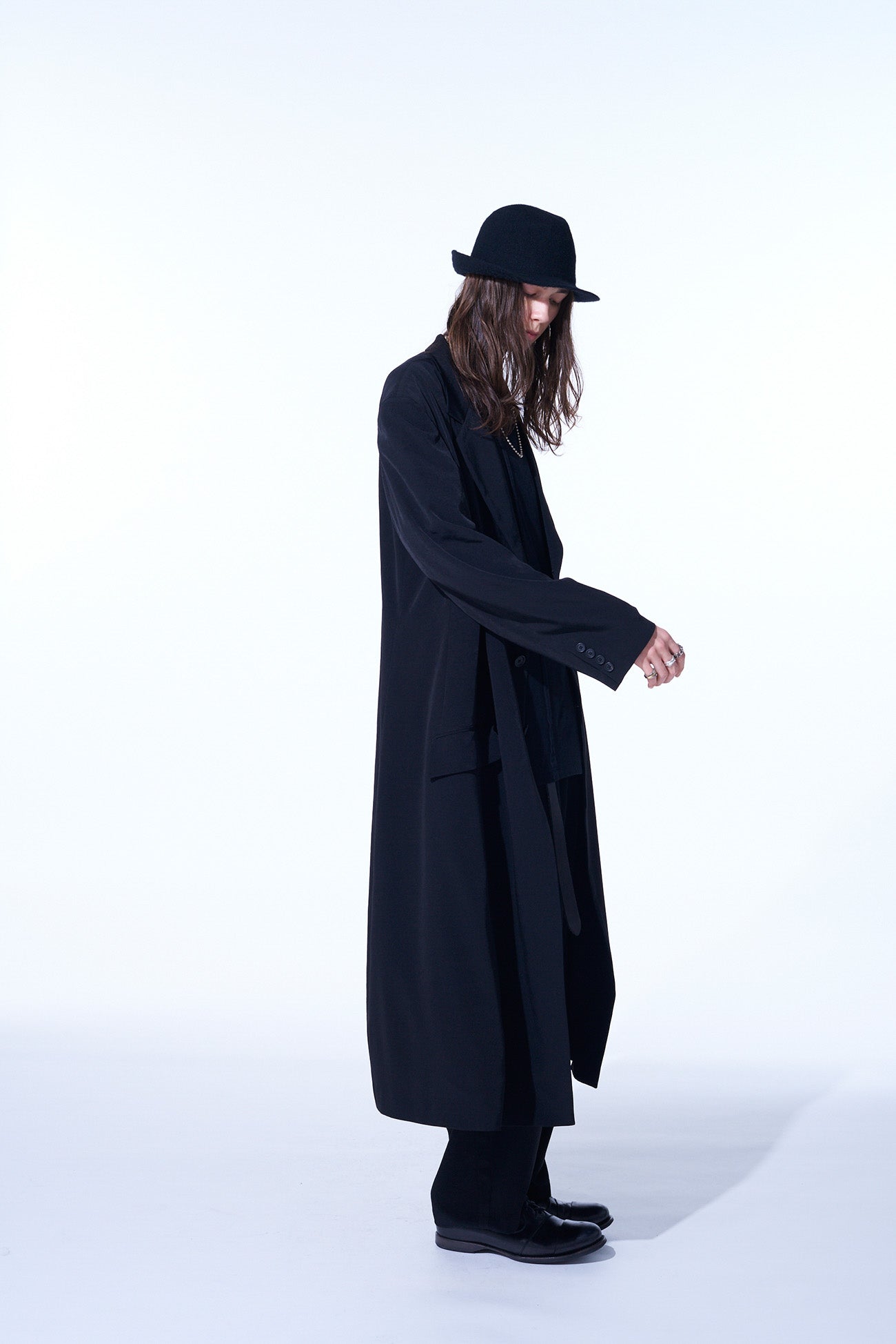 Elegant Crepe de Chine Oversized Notched Lapel Long Jacket for Women - Perfect for Office Wear, Evening Events & Special Occasions
