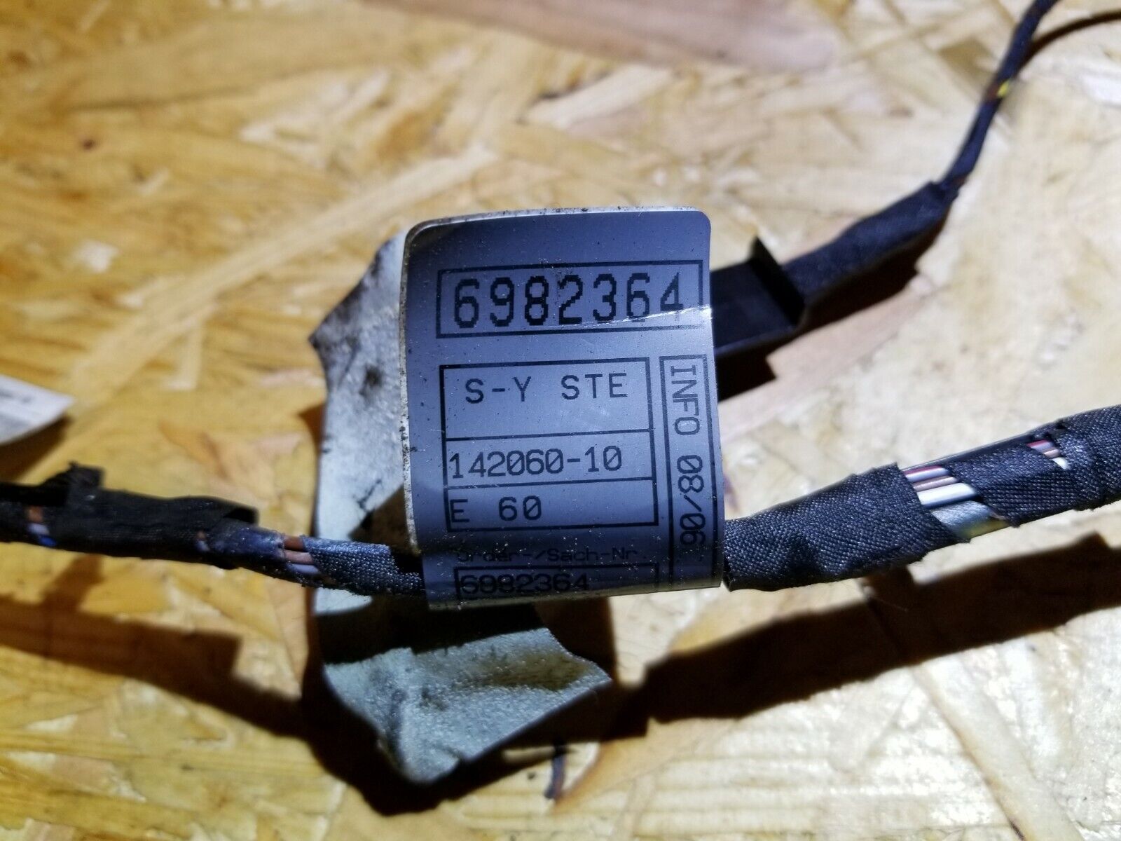 2004-2007 BMW 530xi E60 Right Passenger Side Rear Door Wire Harness OEM Replacement - Perfect for Electrical Repairs & DIY Car Maintenance