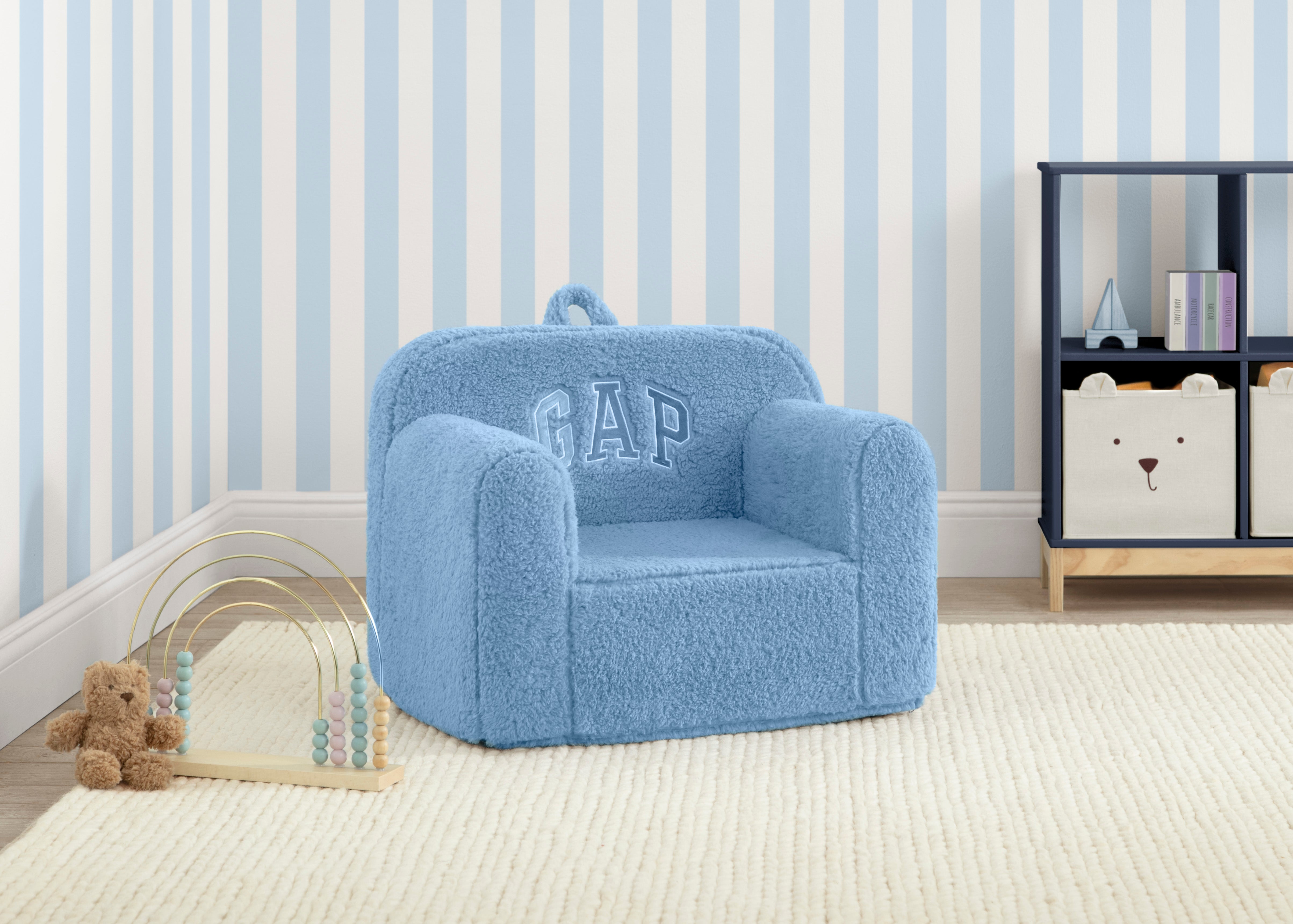 BabyGap Sherpa Chair - Cozy & Soft Plush Seat for Toddlers & Kids - Perfect for Nursery, Playroom & Travel