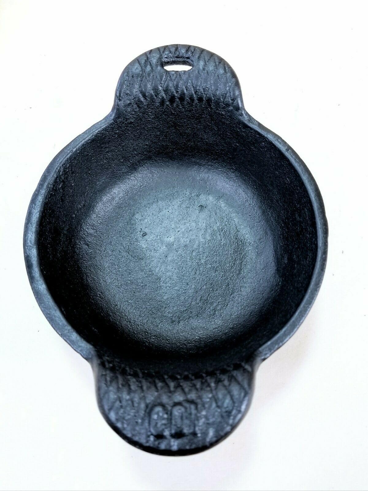 Mini Cast Iron Skillet Set of 4 - 12 Oz Capacity Non-Stick Pans for Baking, Cooking & Serving - Perfect for Cornbread, Eggs, Pies & Individual Desserts