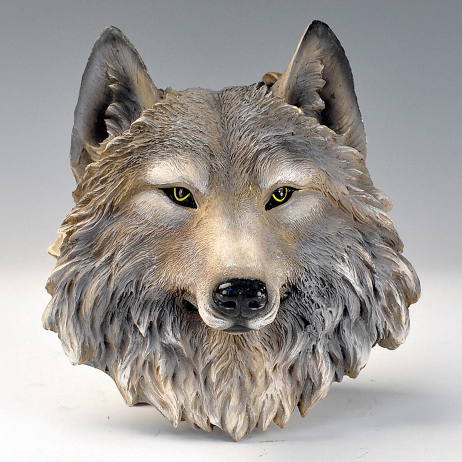 Resin Wolf & Lion Head Wall Sculpture - Animal Head Wall Decor, Faux Taxidermy Art for Bedroom, Living Room - Scandinavian & Jamaican Style Home Decor for Modern Interior Design