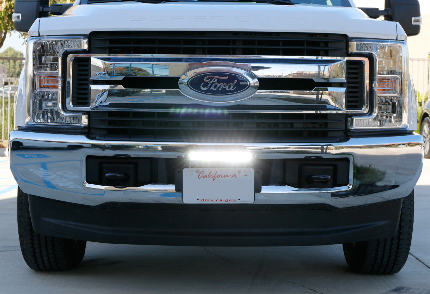 50W CREE LED Light Bar with License Plate Mount Bracket & Wiring Kit - Universal Fit for Trucks, SUVs, Jeeps - Perfect for Off-Roading, Camping & Night Driving