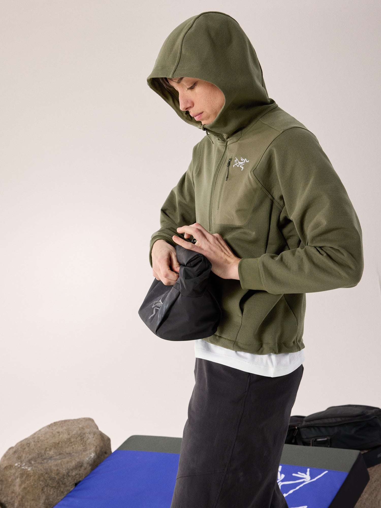 Aestas Women's Pullover Hoodie - Soft & Comfortable Casual Sweatshirt for Everyday Wear, Gym, and Outdoor Activities