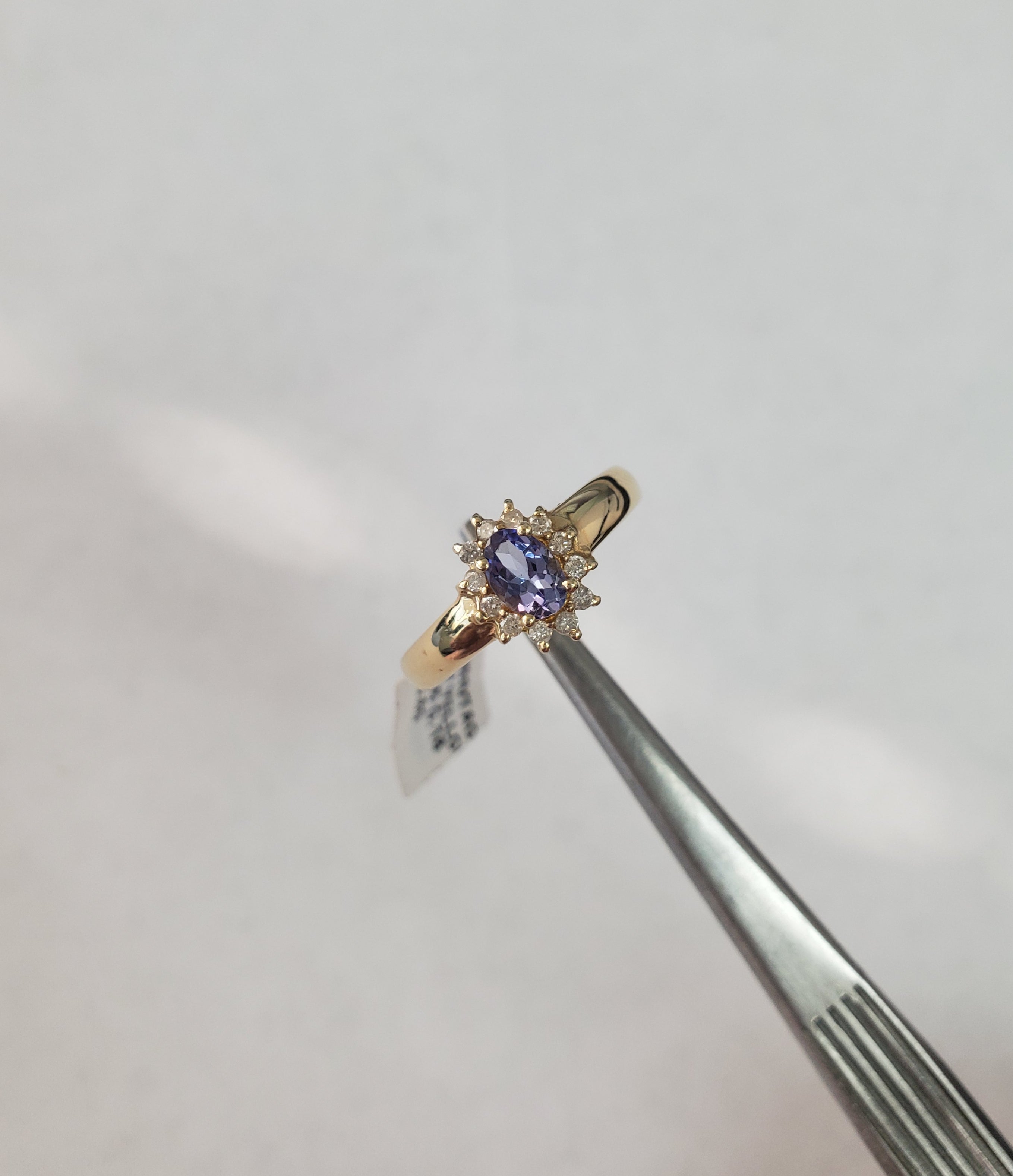 14K Yellow Gold Tanzanite Diamond Halo Ring 0.61cttw - Elegant Engagement, Wedding & Anniversary Jewelry Gift for Women