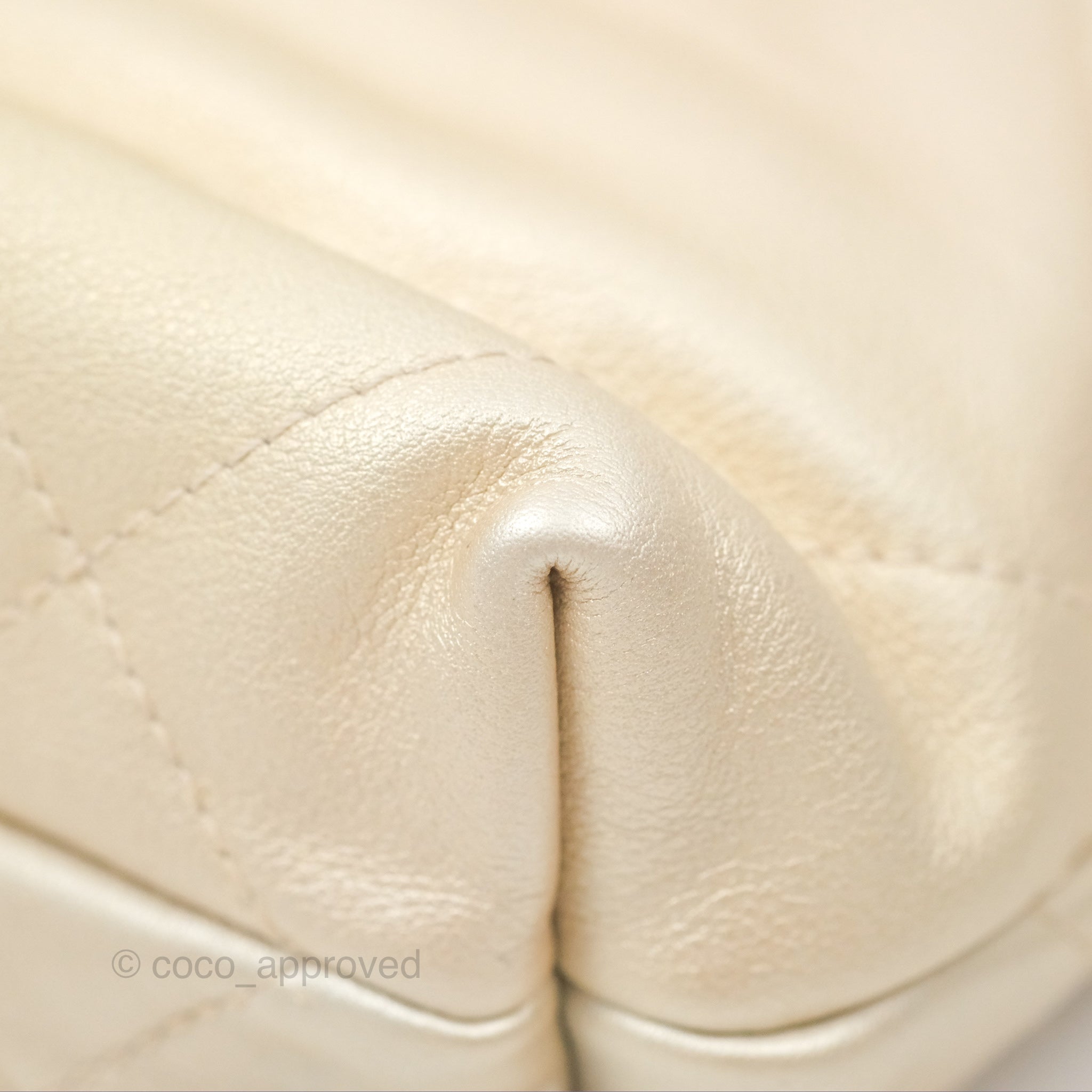 Chanel 22 Mini Bag Iridescent Light Pearly Calfskin with Aged Gold Hardware - Luxury Crossbody Purse for Women, Perfect for Parties, Date Nights & Special Occasions