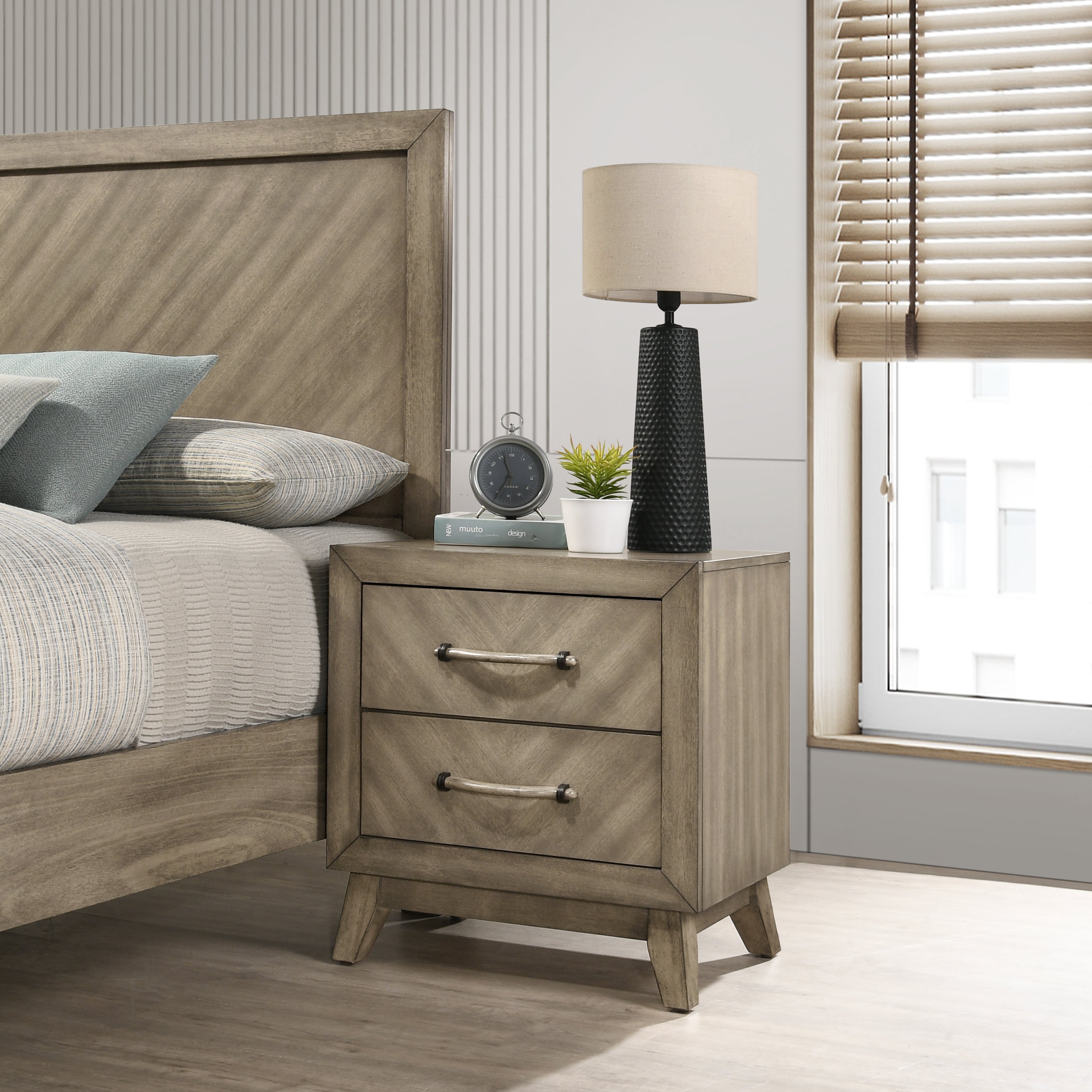 Roundhill Furniture Arena Contemporary Wood Bedroom Set - Queen Size Bed, Nightstand & Dresser in Antique Gray Finish | Modern Farmhouse Bedroom Decor for Master & Guest Rooms