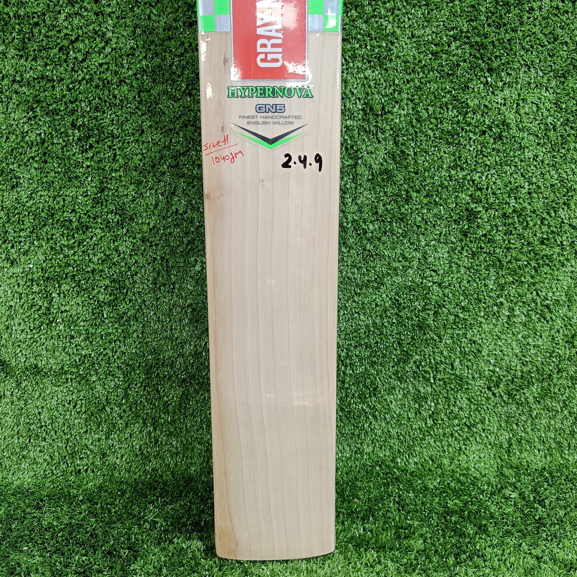 Gray Nicolls 5 HyperNova Junior/Youth Limited Edition English Willow Cricket Bat - Perfect for Young Cricket Players & Training Sessions