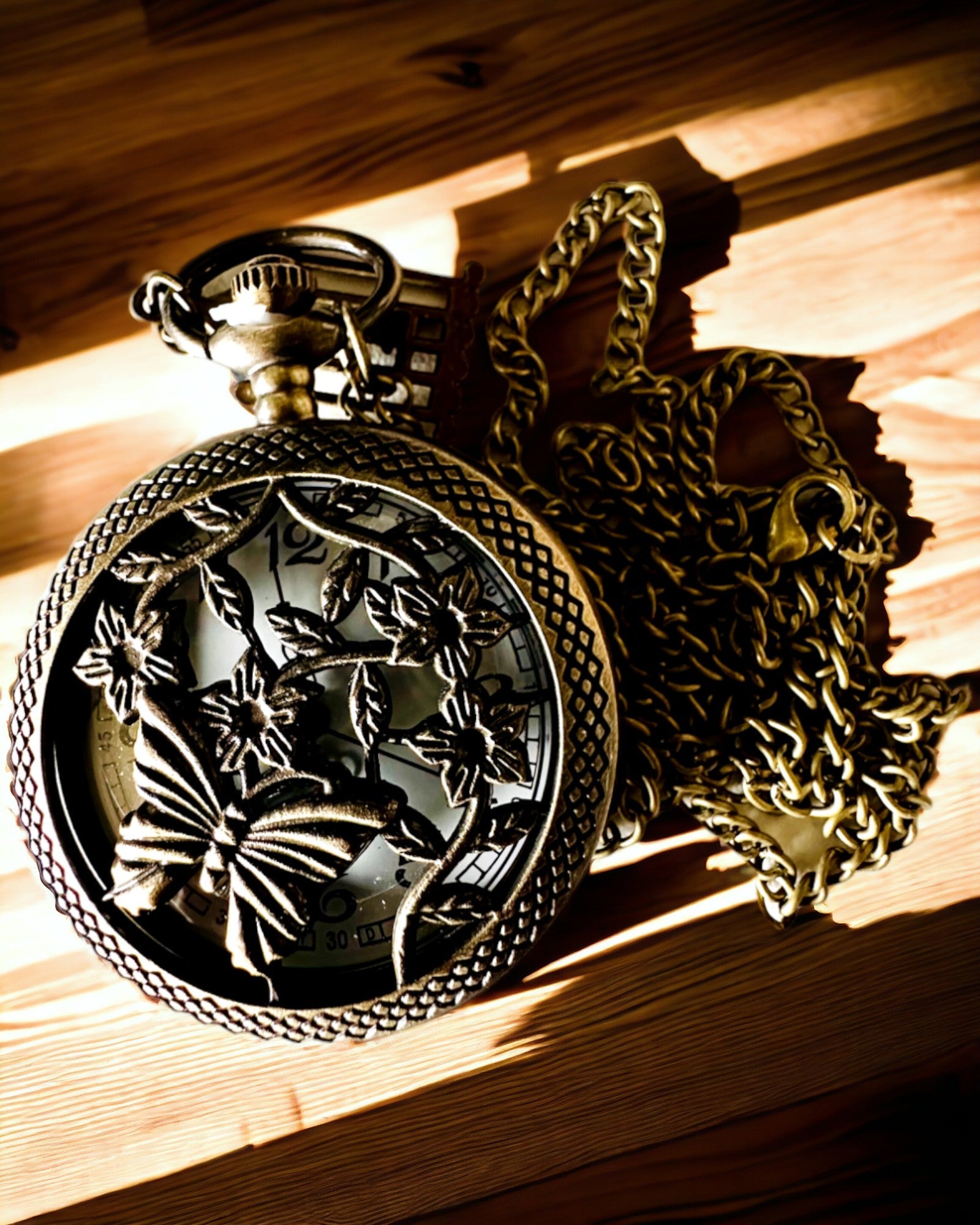 Elegant Butterfly Pocket Watch with Custom Engraving - Vintage Style Gift for Men & Women - Perfect for Weddings, Anniversaries and Special Occasions