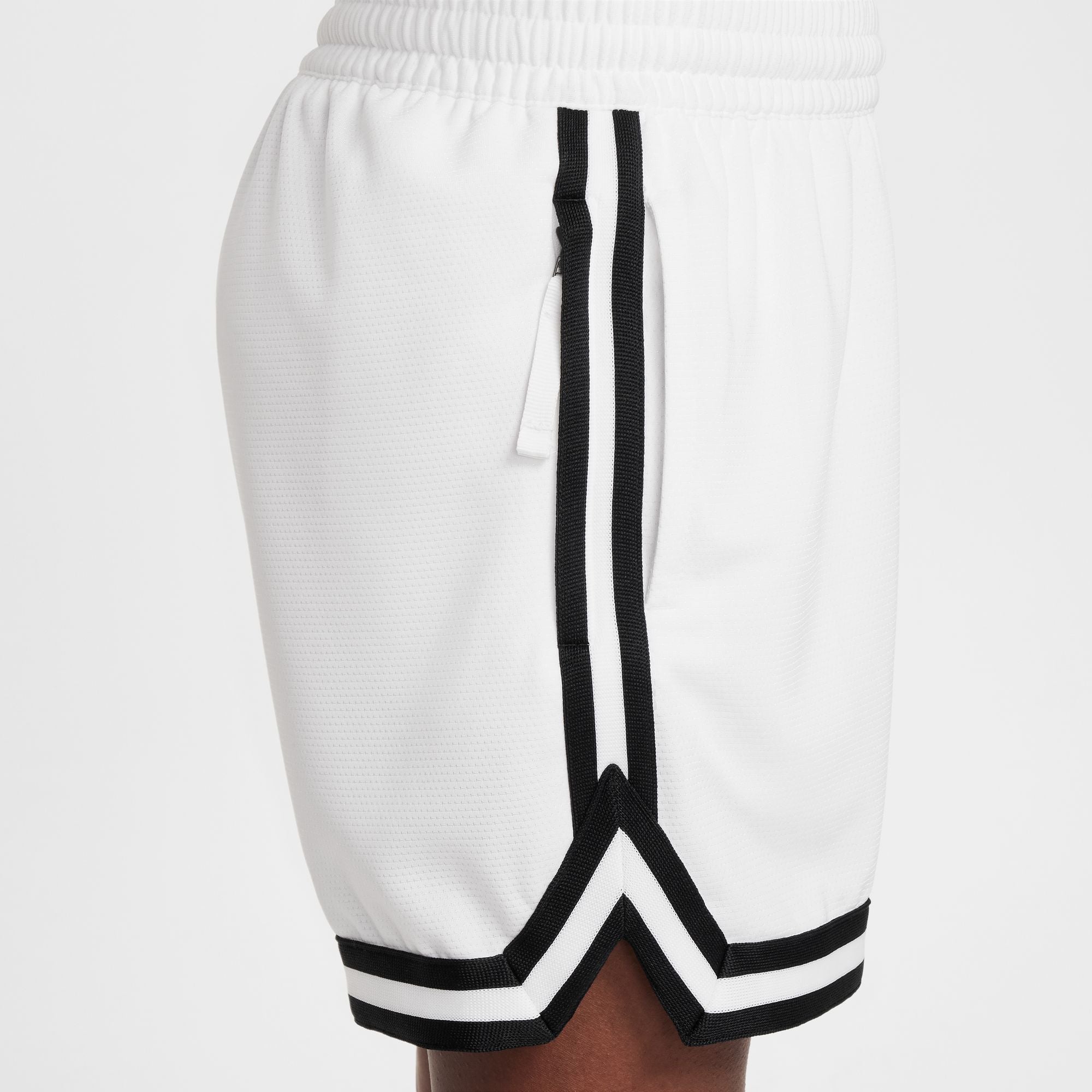 Nike Boys' Youth DNA 5 Basketball Shorts - Breathable Mesh Gym Shorts for Kids - Perfect for Basketball Practice, School PE & Casual Wear