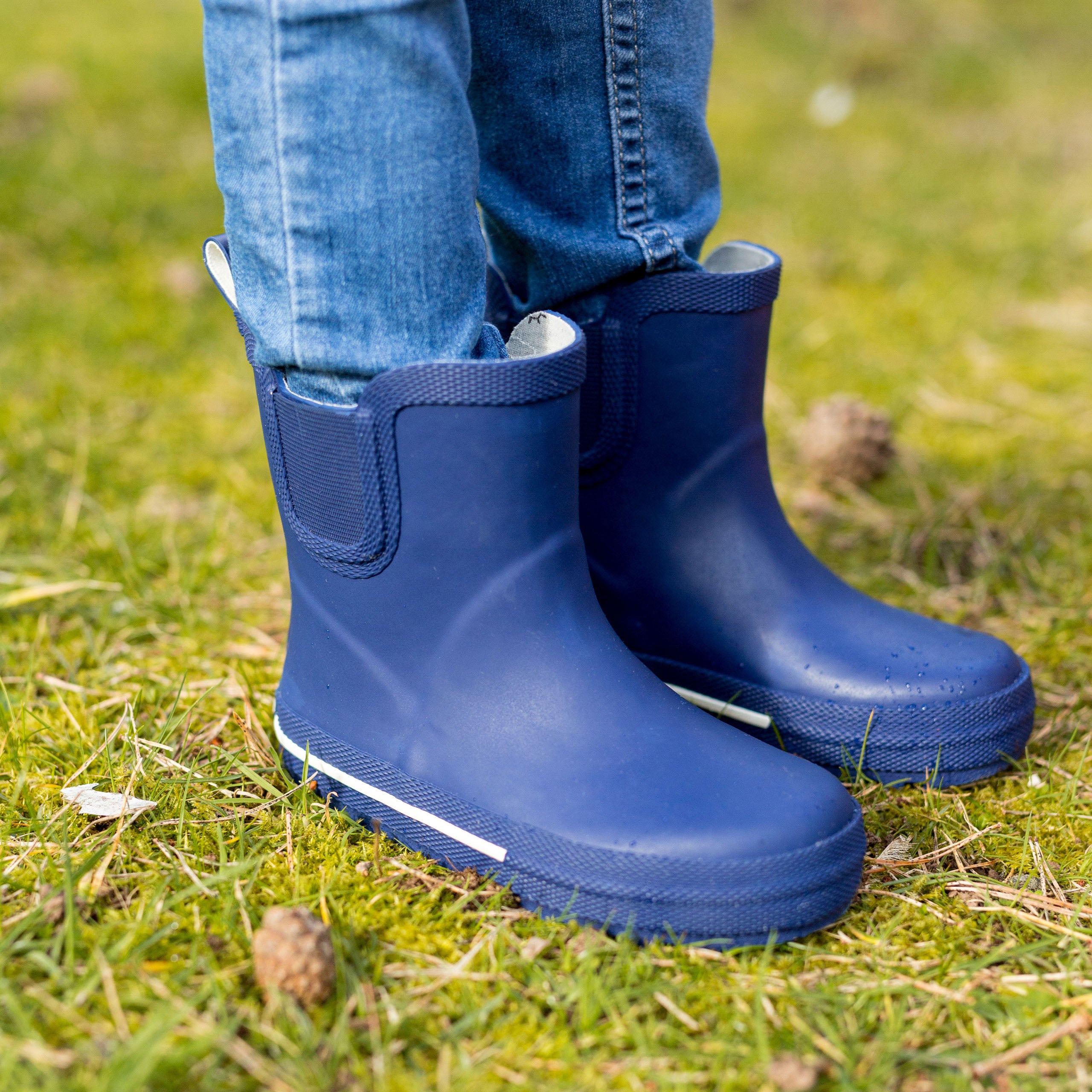 Kids' Paddlebeck Short Rain Boots - Waterproof Rubber Booties for Boys & Girls - Perfect for Puddles, Gardening & Outdoor Play