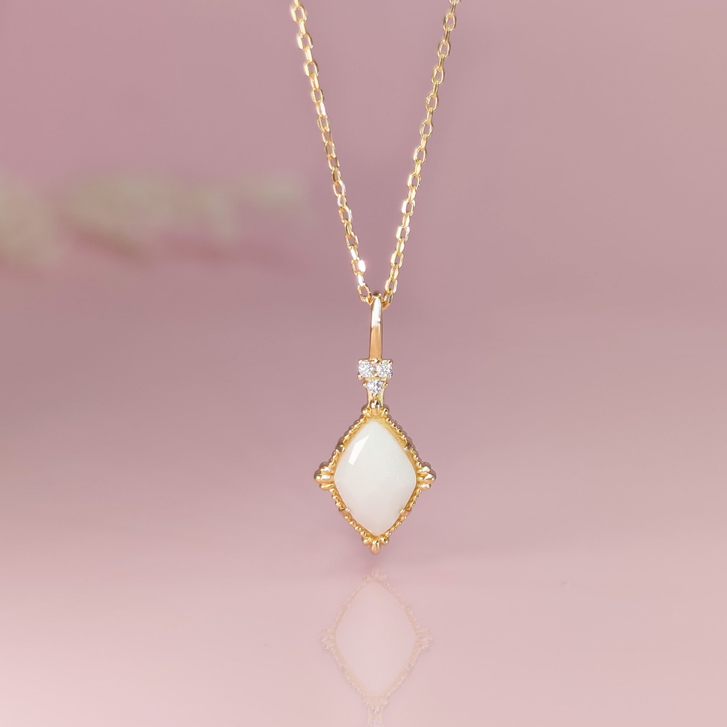 Breastmilk Keepsake Necklace - Personalized Memorial Jewelry for Moms - Perfect for Cherishing Precious Memories & Breastfeeding Journey
