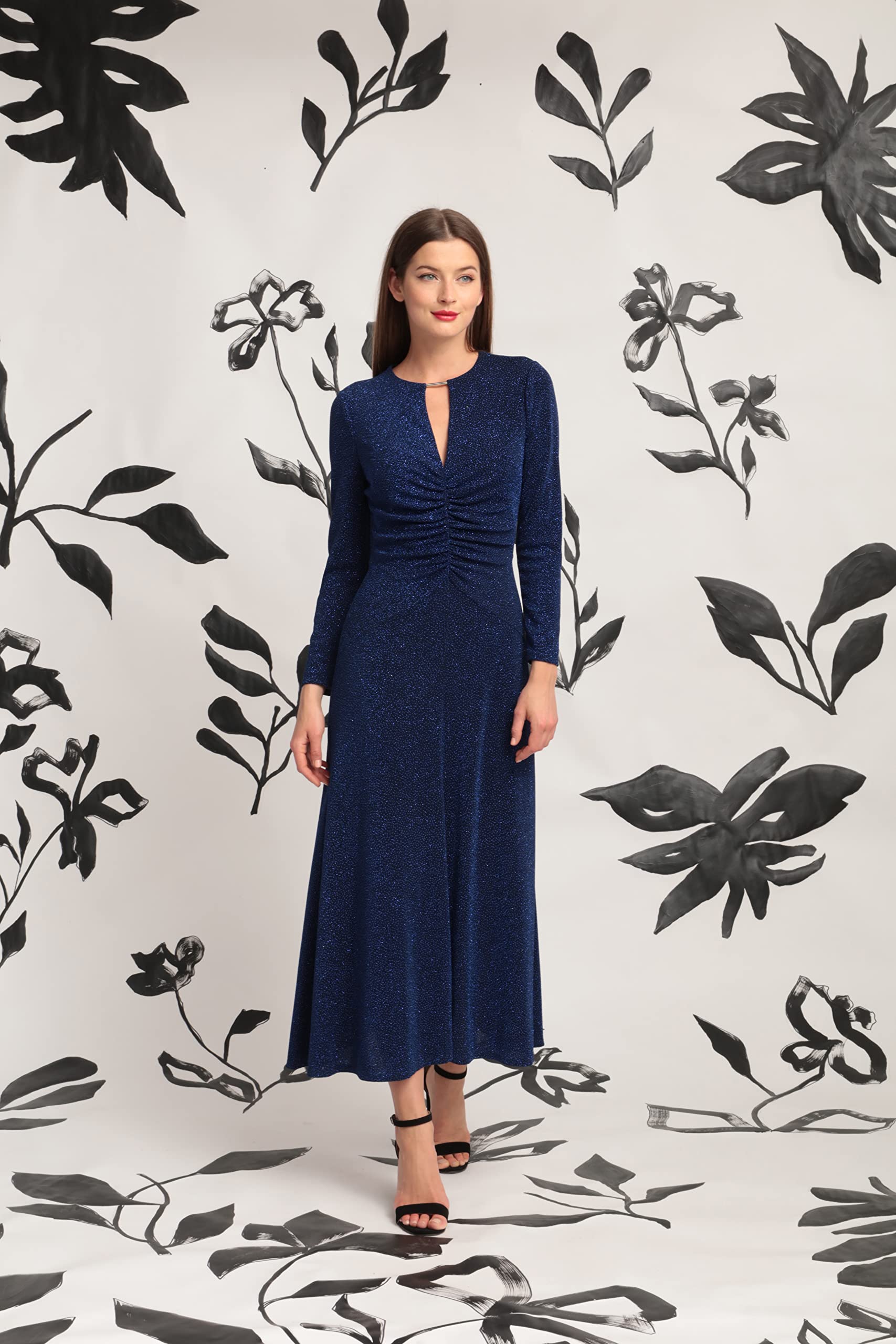 Maggy London Women's Keyhole Neck Midi Dress with Shirring at Waist - Elegant Flowy Cocktail Dress for Parties, Weddings & Special Occasions