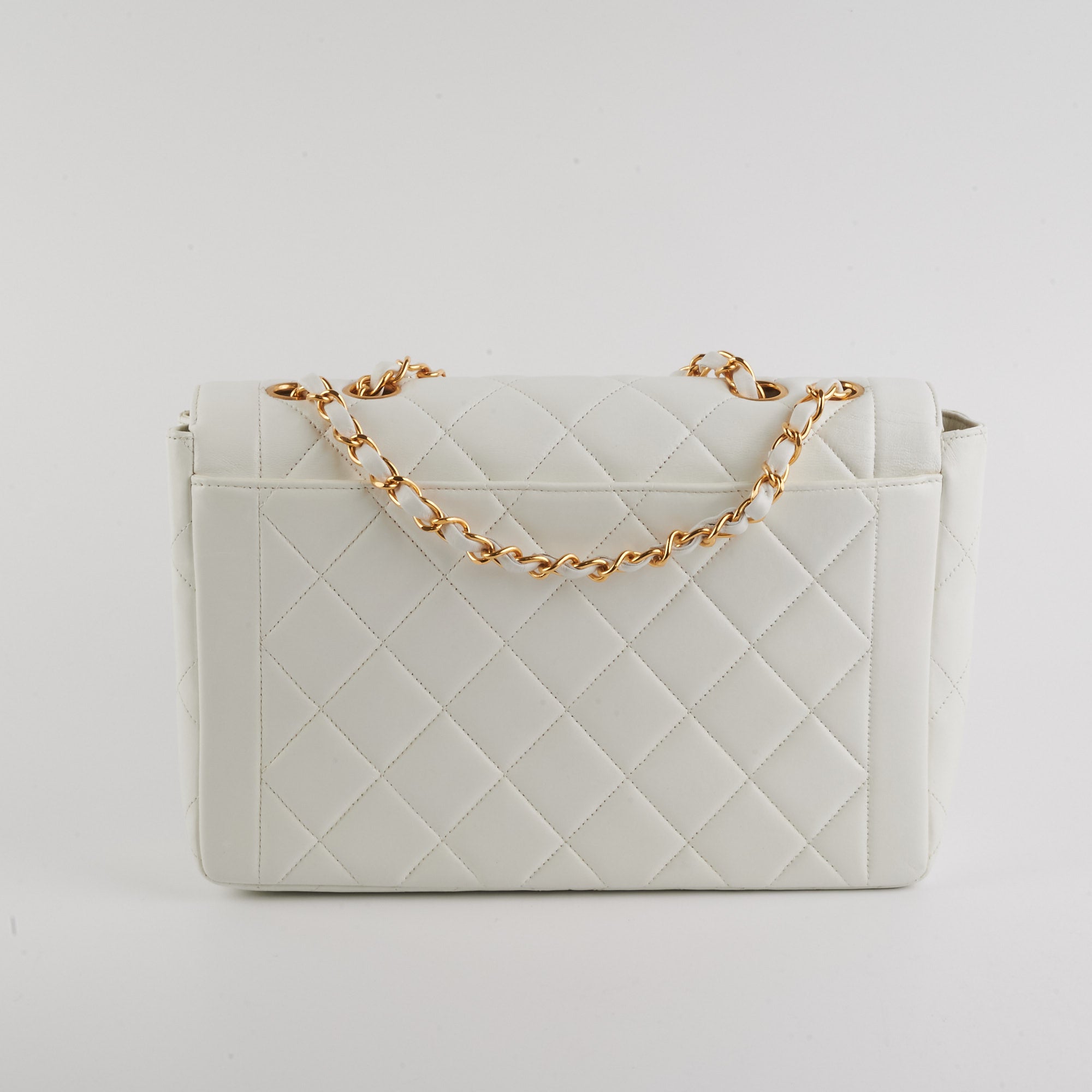 Chanel Vintage Quilted Flap Bag in White with 24K Gold Hardware - Perfect for Luxury Fashion & Special Occasions
