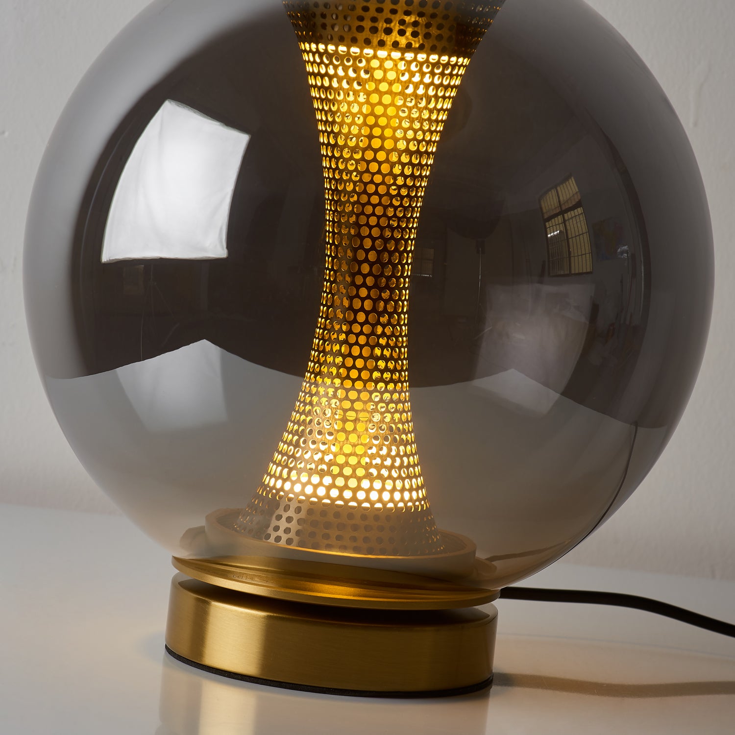Apedo Modern LED Table Lamp - Adjustable Brightness & Color Temperature for Bedroom, Living Room & Office - Energy Efficient Night Light for Reading & Relaxation