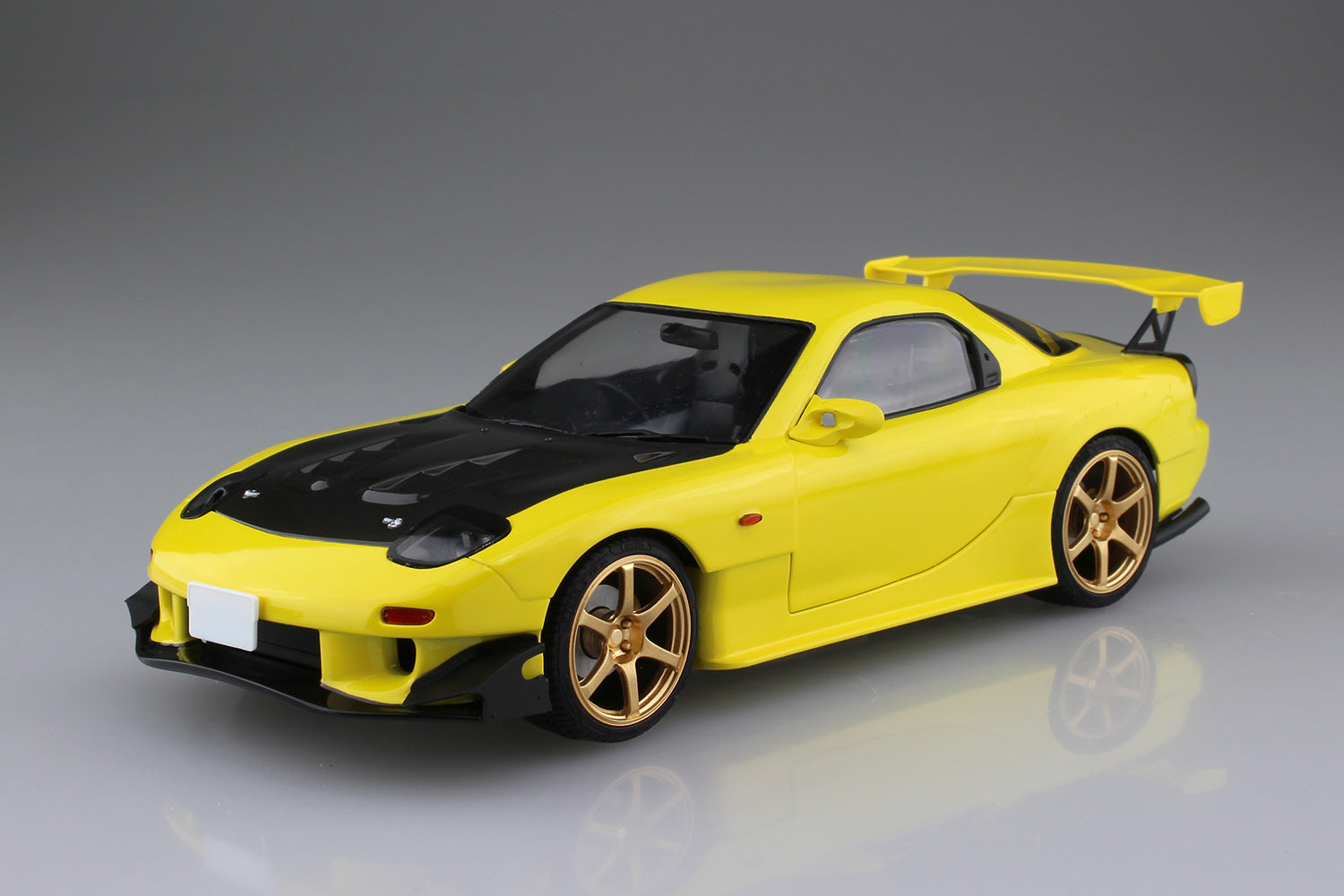 1/24 Scale Aoshima Initial D Takahashi Keisuke FD3S RX-7 (Project D Version) Plastic Model Kit - Perfect for Anime Fans & Car Enthusiasts