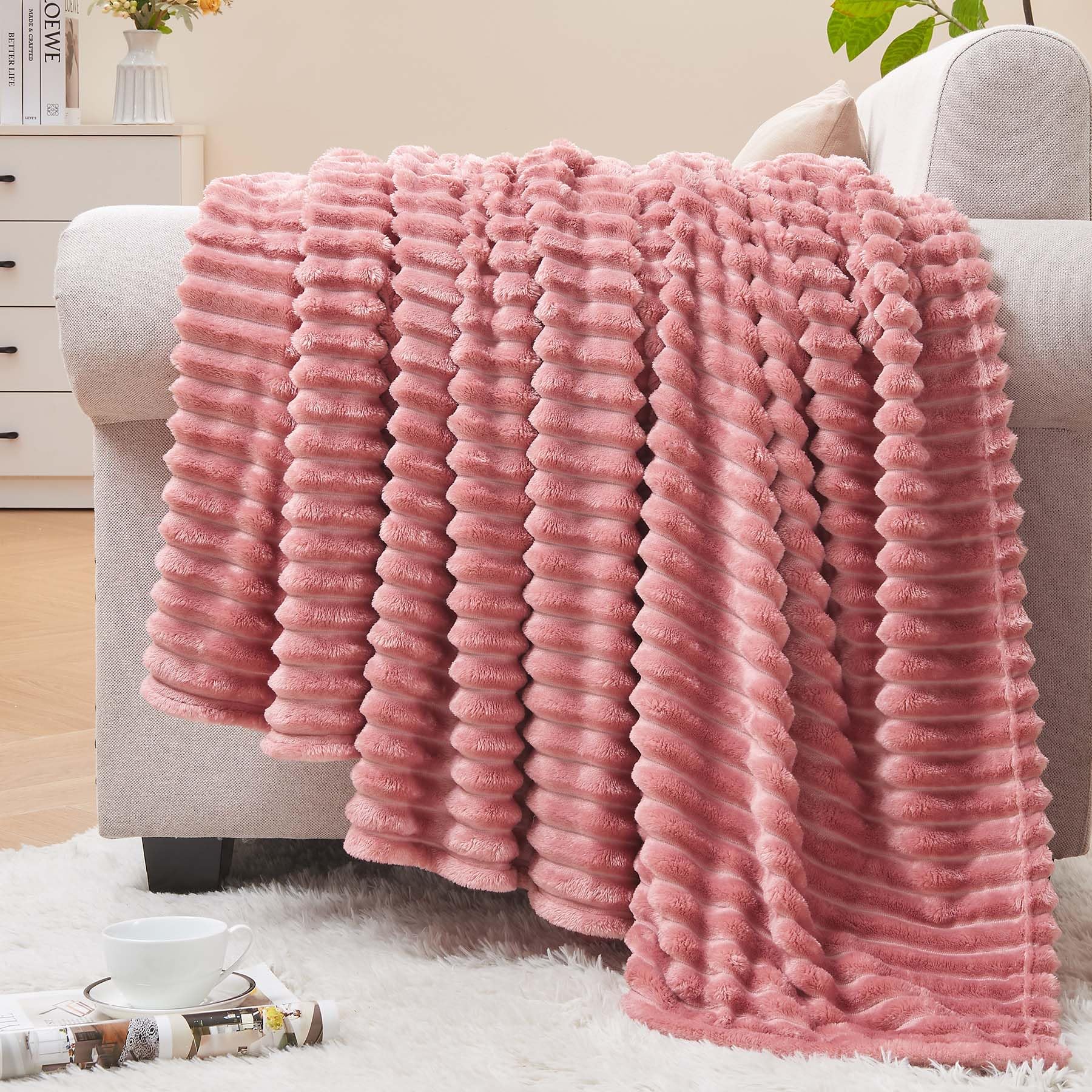 BEDELITE 3D Ribbed Jacquard Fleece Blanket - Twin Size 60x80 Inches - Ultra Soft & Warm Plush Fuzzy Blanket for Bed, Couch, Sofa - Lightweight Cozy Throw - Perfect for Winter Nights, Movie Time & Home Decor (Pink)