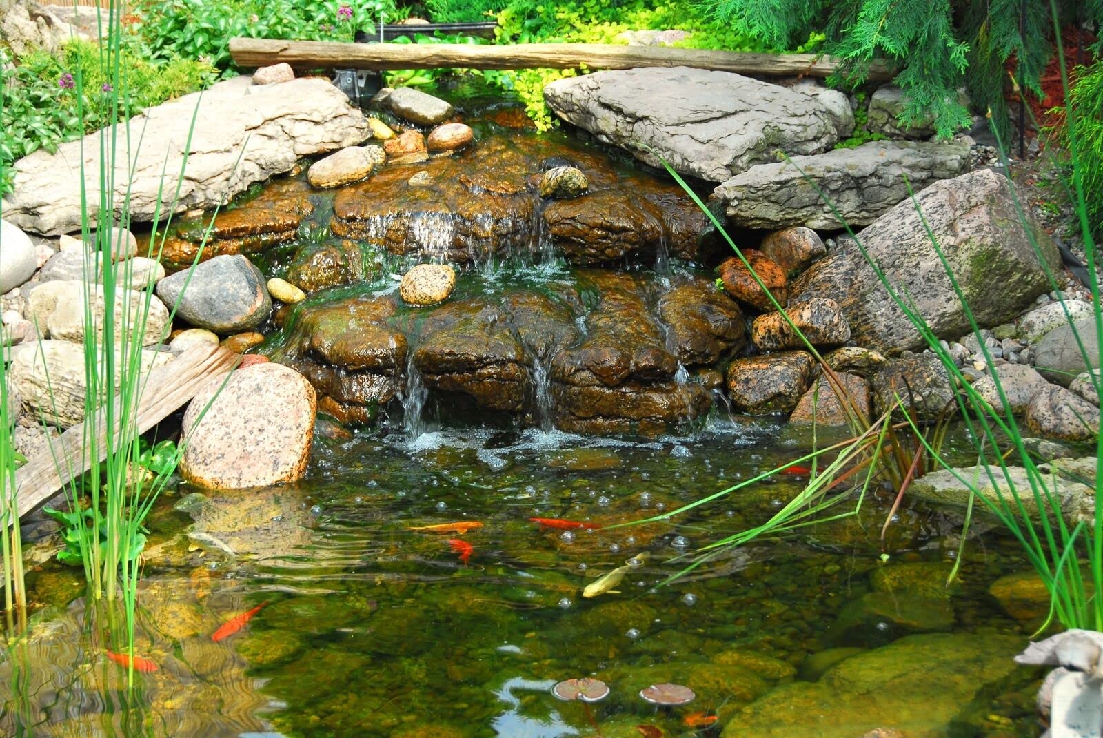 EPDM Rubber Membrane Air Diffuser for Ponds & Lakes - 10 Inch Aeration System | Improves Water Quality & Oxygen Levels for Healthy Fish & Aquatic Plants