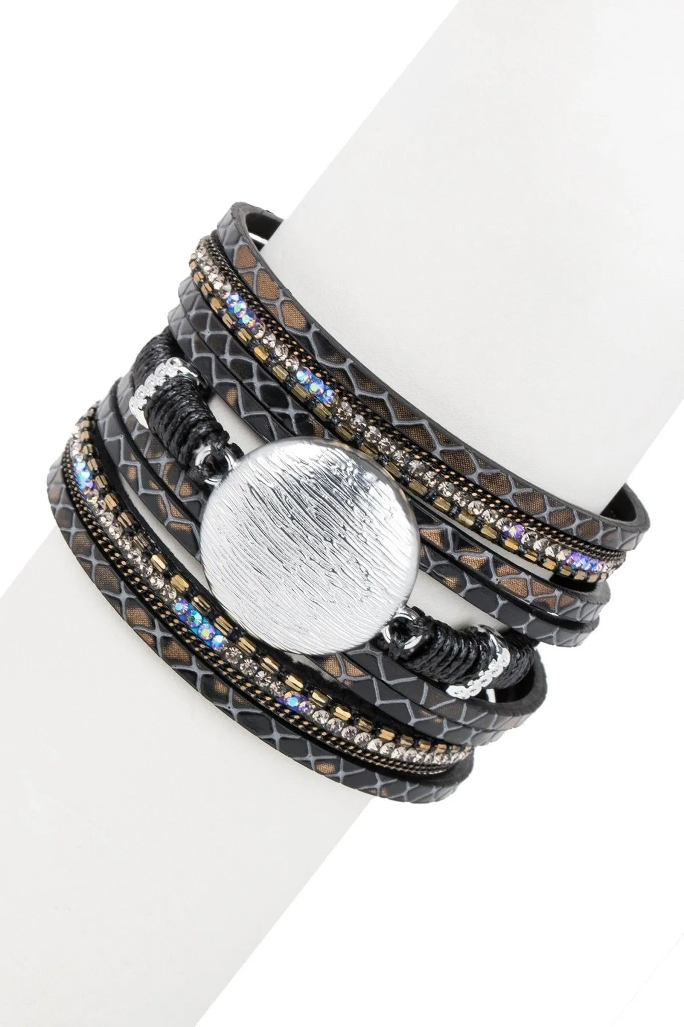 Stylish Optical Leather Bracelet for Men & Women - Trendy Adjustable Wristband for Fashion, Gifts & Everyday Wear