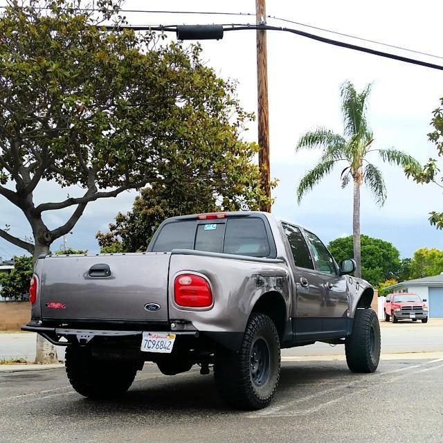 01-03 Ford F150 SuperCrew Replacement Bedside Panels - Durable OEM Style Truck Parts for Pickup Restoration & Off-Road Adventures