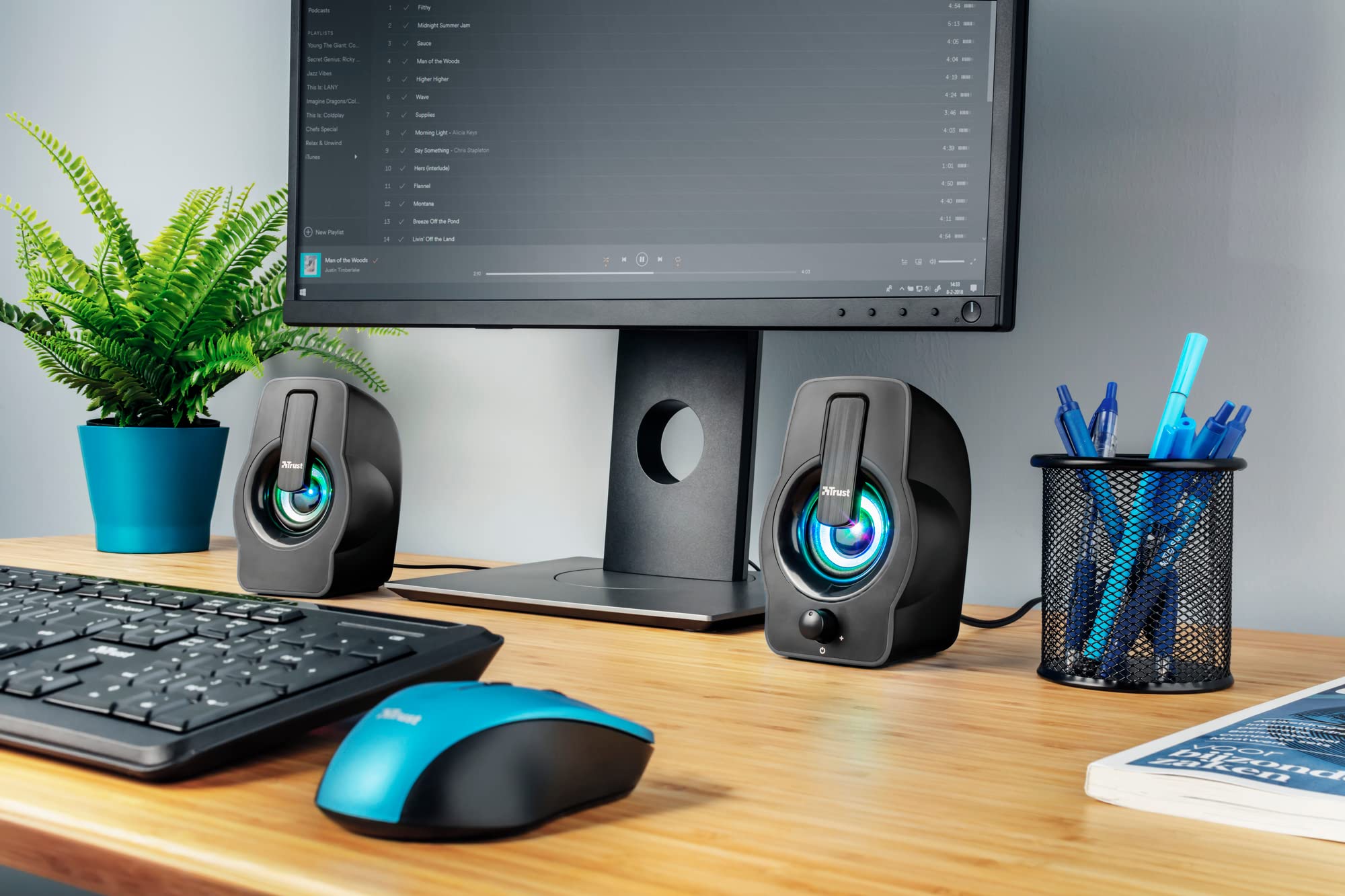 Trust Gemi RGB LED 2.0 PC Gaming Speakers - 12W USB Powered Computer Sound System with Colorful Illumination for Desktop & Laptop (Black) - Perfect for Gaming Setups, Home Office & Multimedia Entertainment
