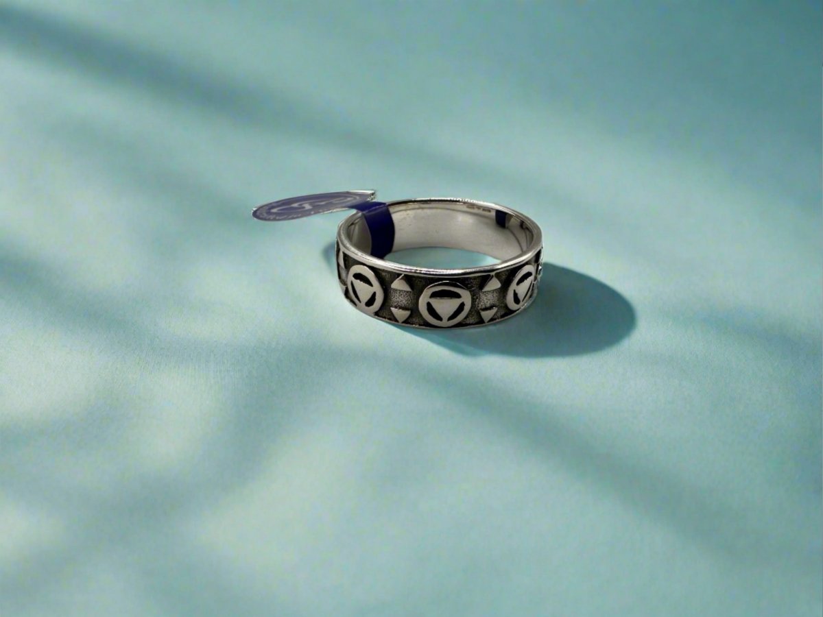 Triangle of Serenity Sterling Silver Band JR163 - Elegant Minimalist Ring for Women, Perfect for Everyday Wear, Gift Giving & Special Occasions