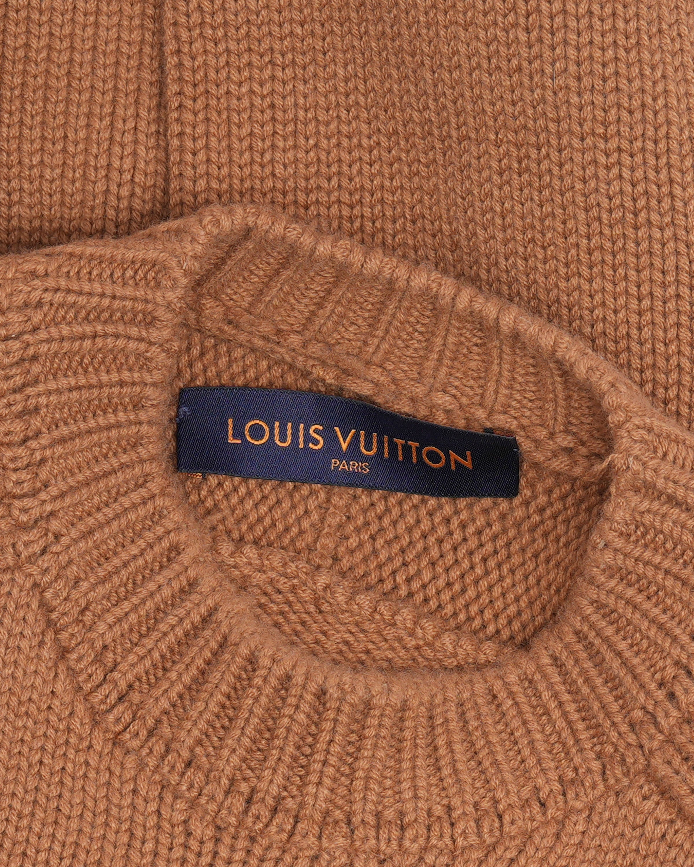 Premium 'Peace And Love' Cashmere Sweater for Women - Soft & Luxurious Winter Pullover - Perfect for Holiday Gifts, Office Wear & Cozy Evenings