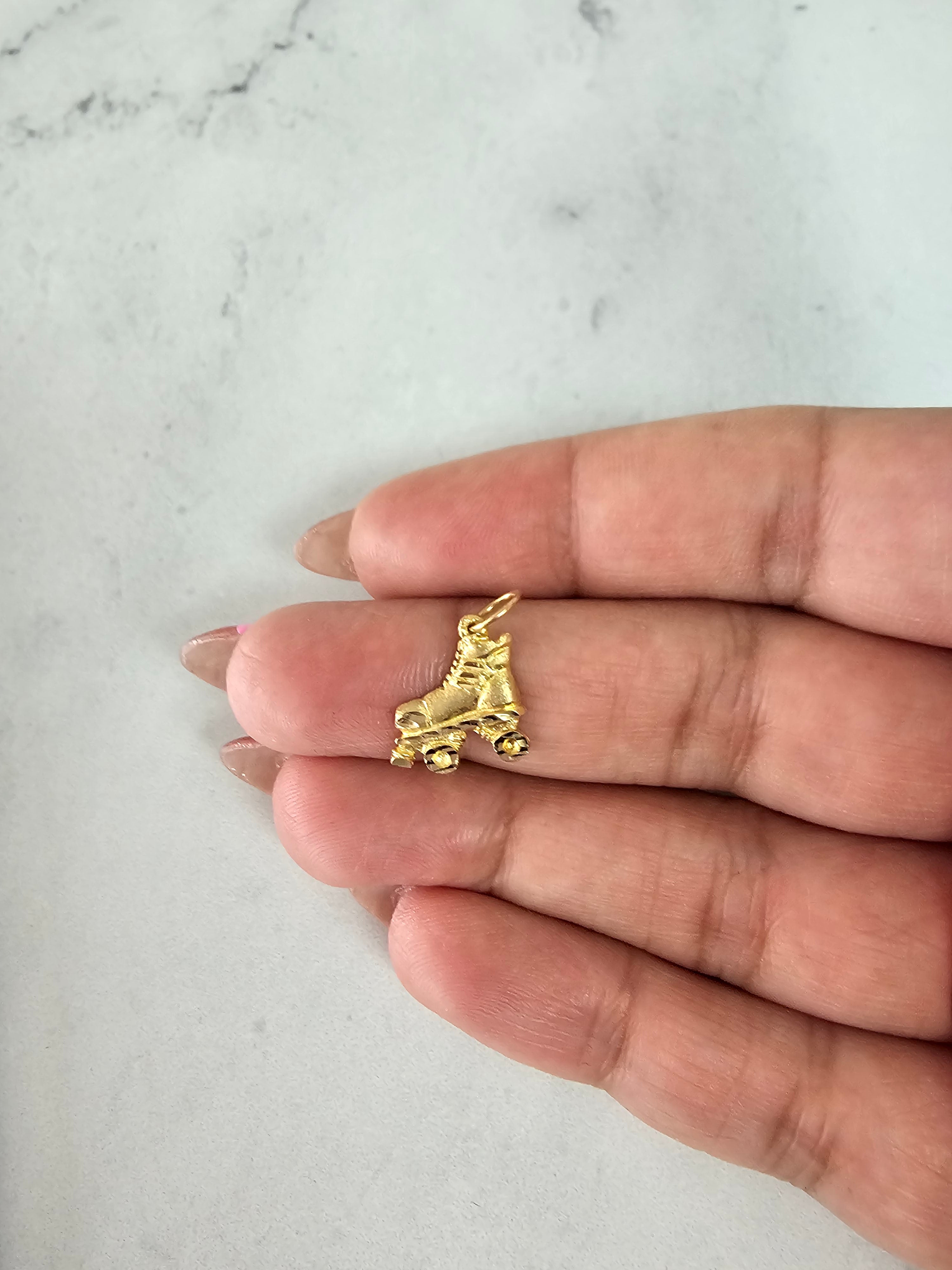 14k Yellow Gold Rollerblade Charm with Diamond Cuts - Perfect for Jewelry Making, Gifts & Ice Skating Enthusiasts