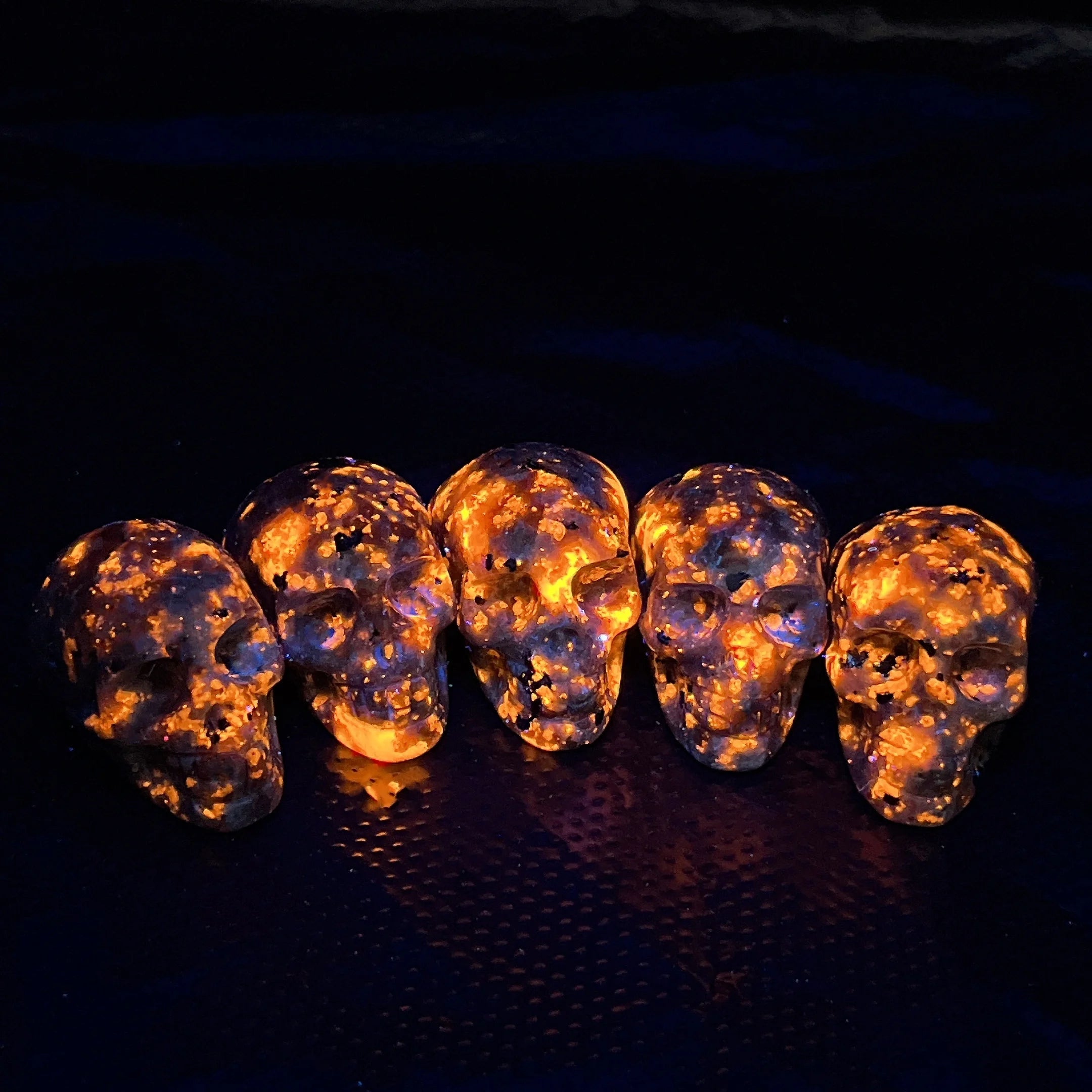 35mm Natural Yooperlite Skull Quartz Crystal Flame Stone Carving - Witchcraft Decor, Home Collection, Unique Spiritual Gift for Meditation & Altar Display