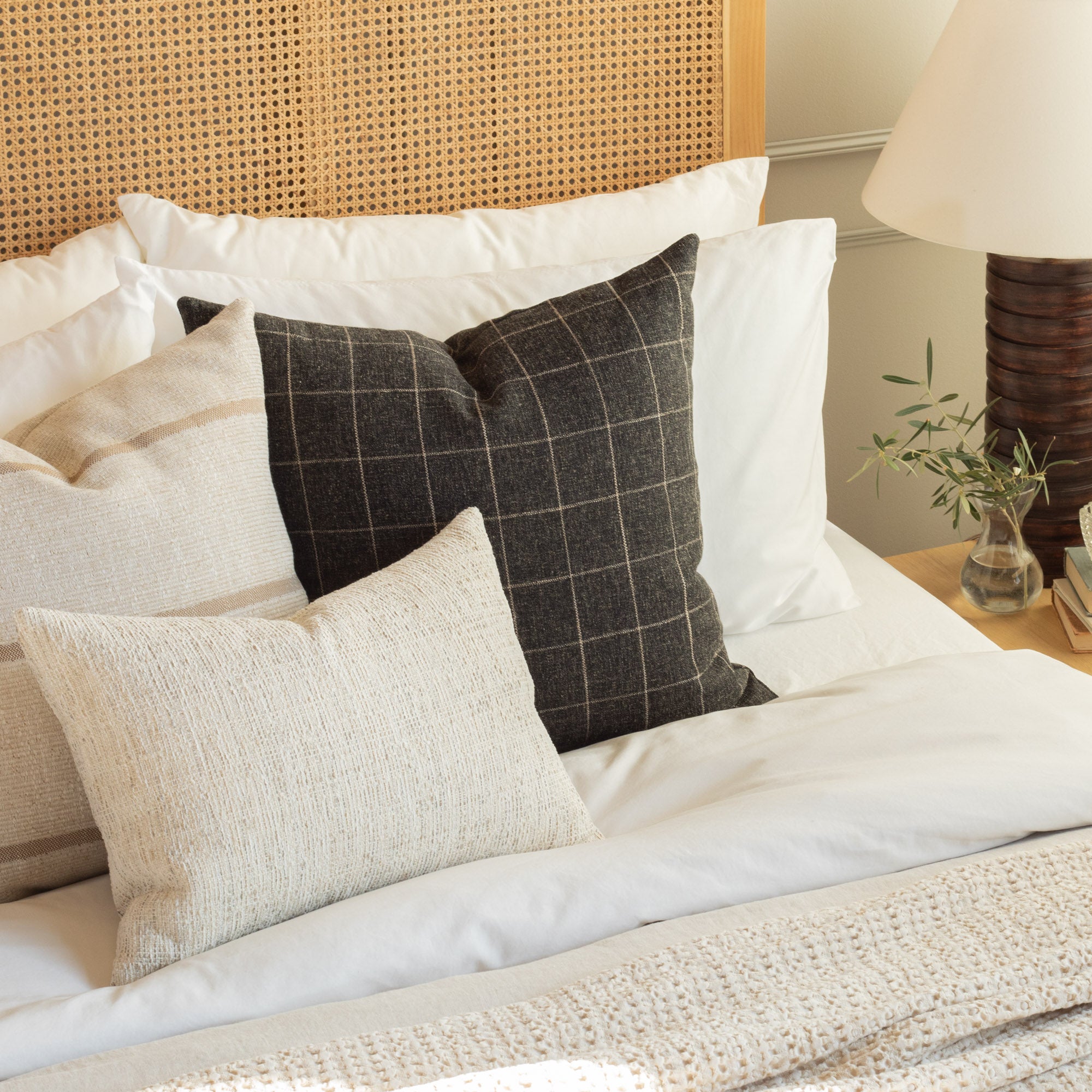 Premium Dundee 22x22 Inch Throw Pillow Cover - Soft Sable Brown Decorative Cushion for Sofa, Bed & Home Decor - Perfect for Living Room, Bedroom or Dorm