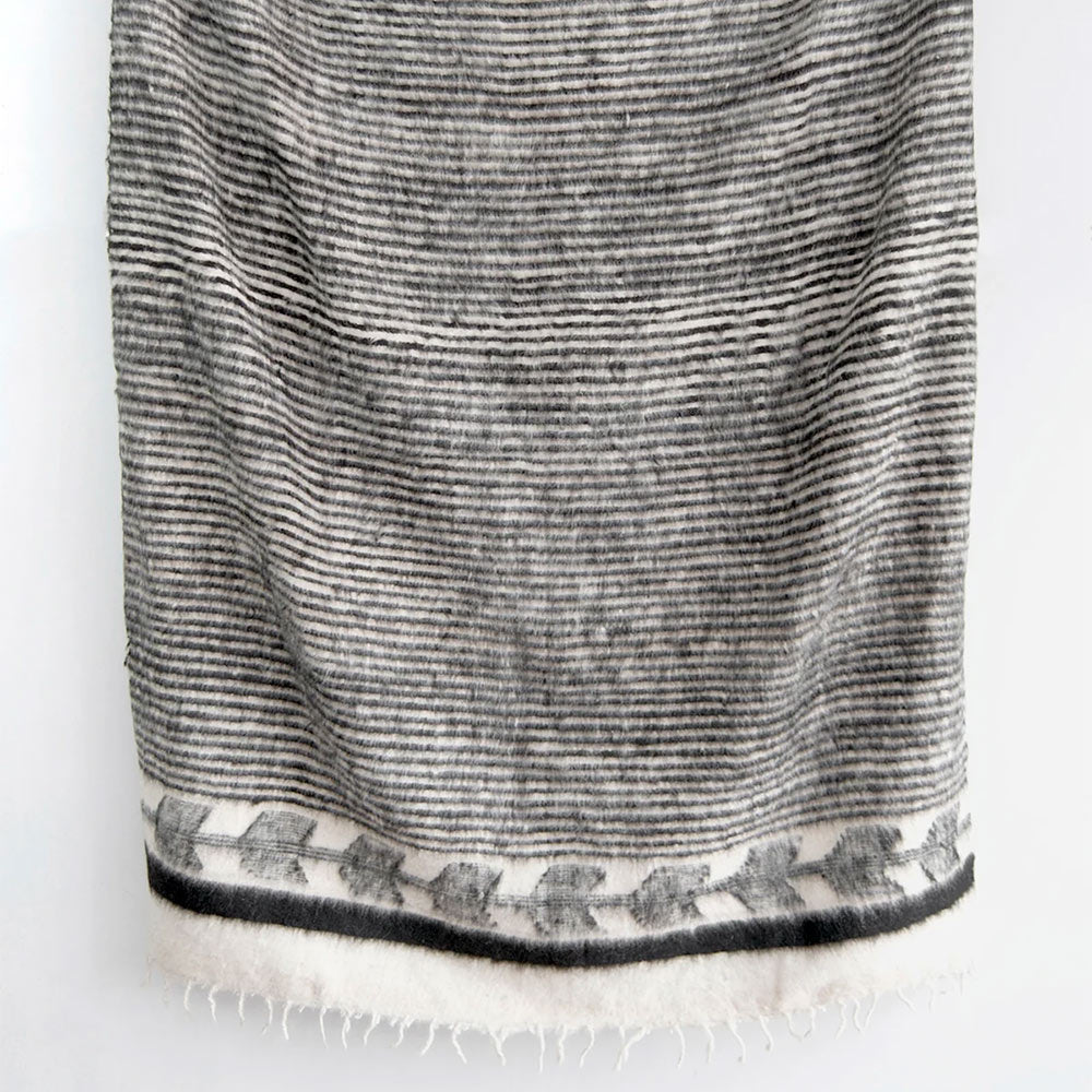 Hand Loomed Cotton Throw Blanket - Soft & Cozy Black/Brown Plaid Pattern - Perfect for Sofa, Bed & Winter Nights