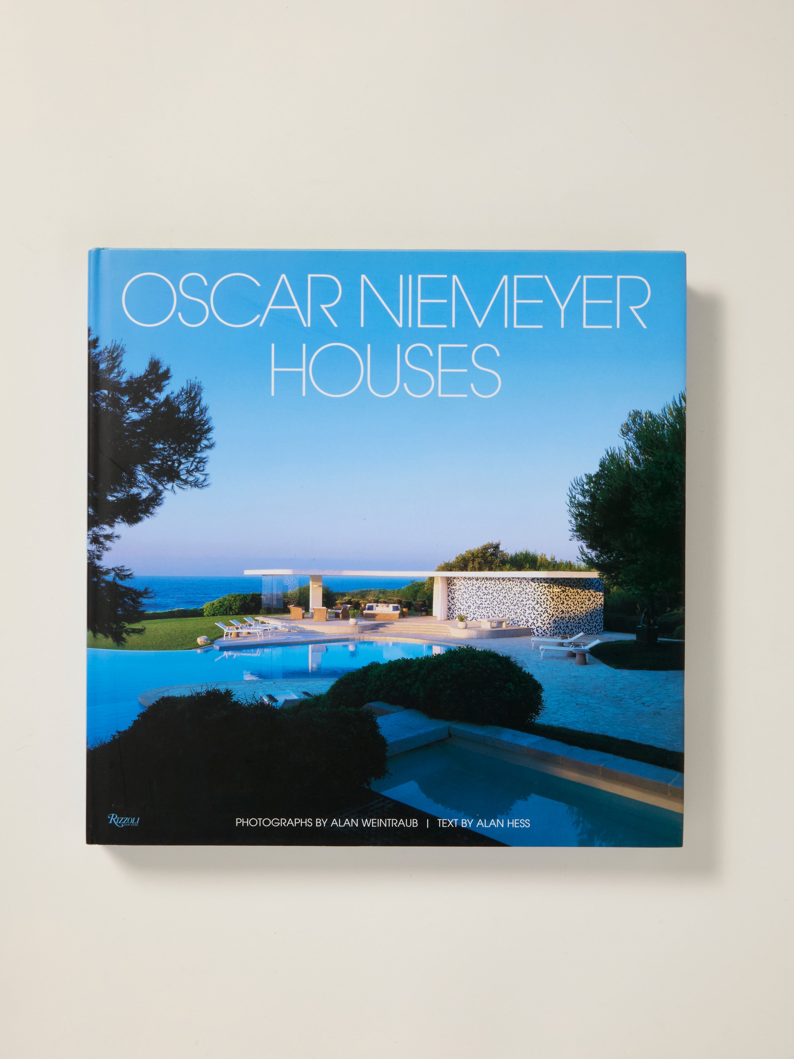 Oscar Niemeyer House Designs - Modernist Architecture Books for Collectors & Design Enthusiasts | Perfect for Home Decor & Office Inspiration