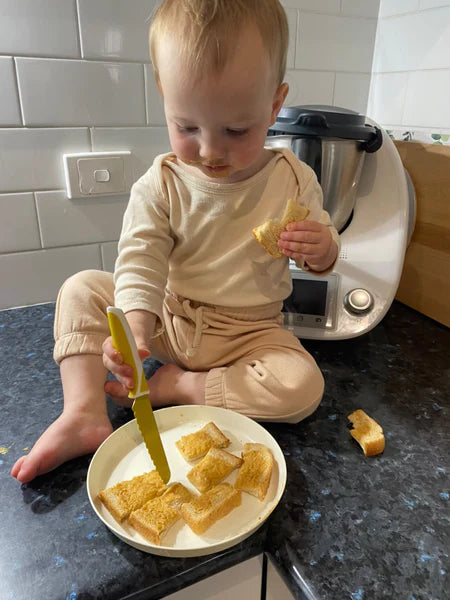 Kiddikutter Child Safe Knife - Stainless Steel Safety Knife for Kids, Toddlers & Beginners - Perfect for Cooking, Baking & Learning Kitchen Skills