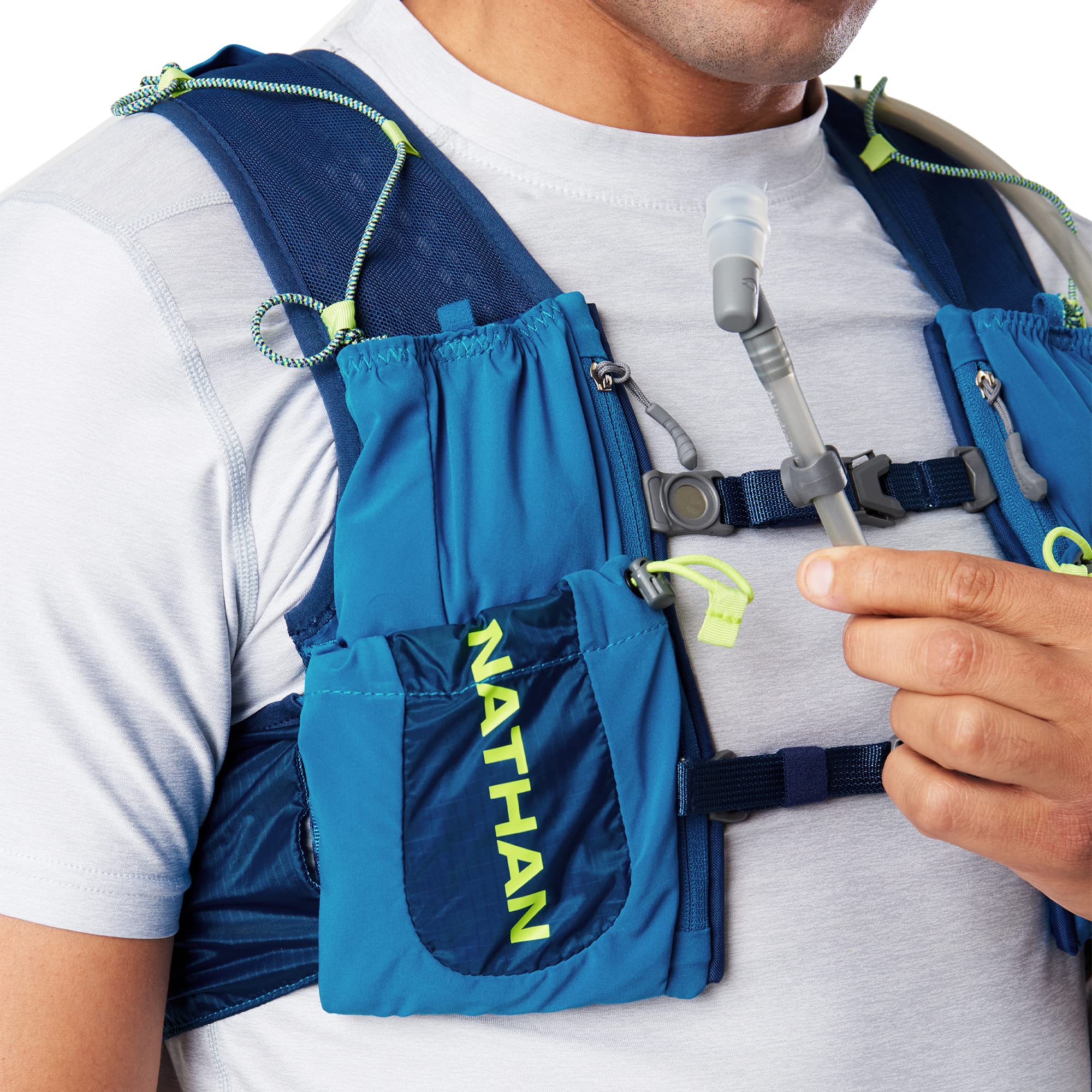Nathan Vapor Air 3.0 Hydration Vest - 7L Capacity with 2L Water Bladder, Breathable Air Mesh Shoulder Straps, Multiple Storage Pockets | Perfect for Running, Hiking & Outdoor Adventures