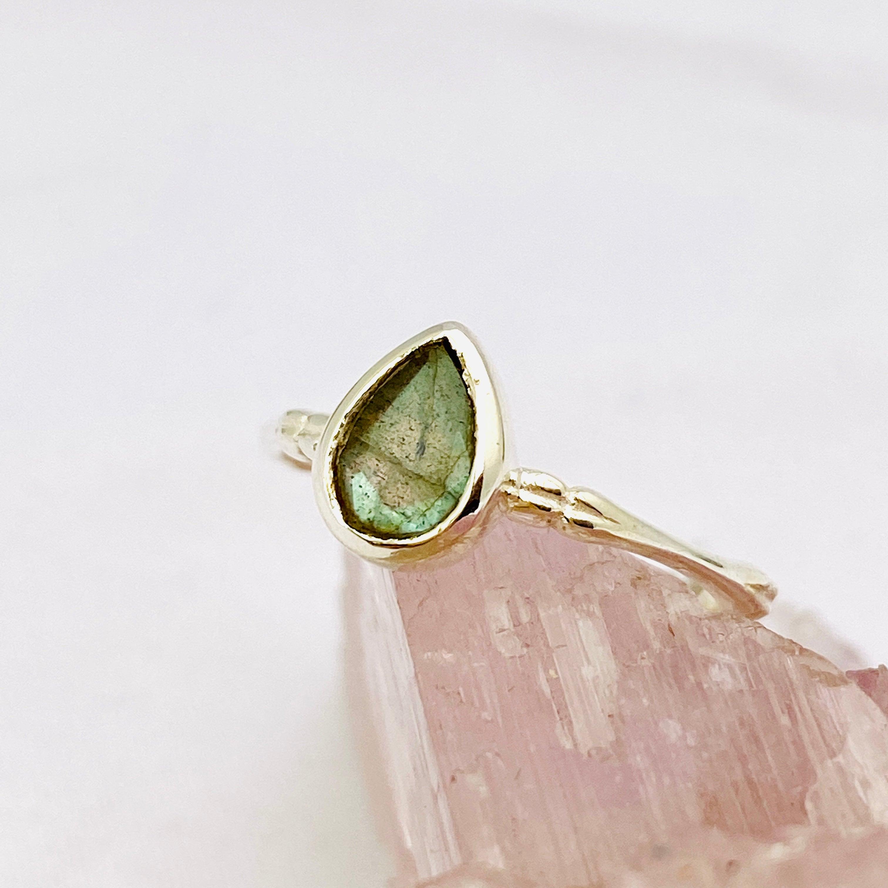 Labradorite Faceted Teardrop Fine Band Ring R3691 LA - Elegant Gemstone Jewelry for Women, Perfect for Weddings, Parties & Special Occasions