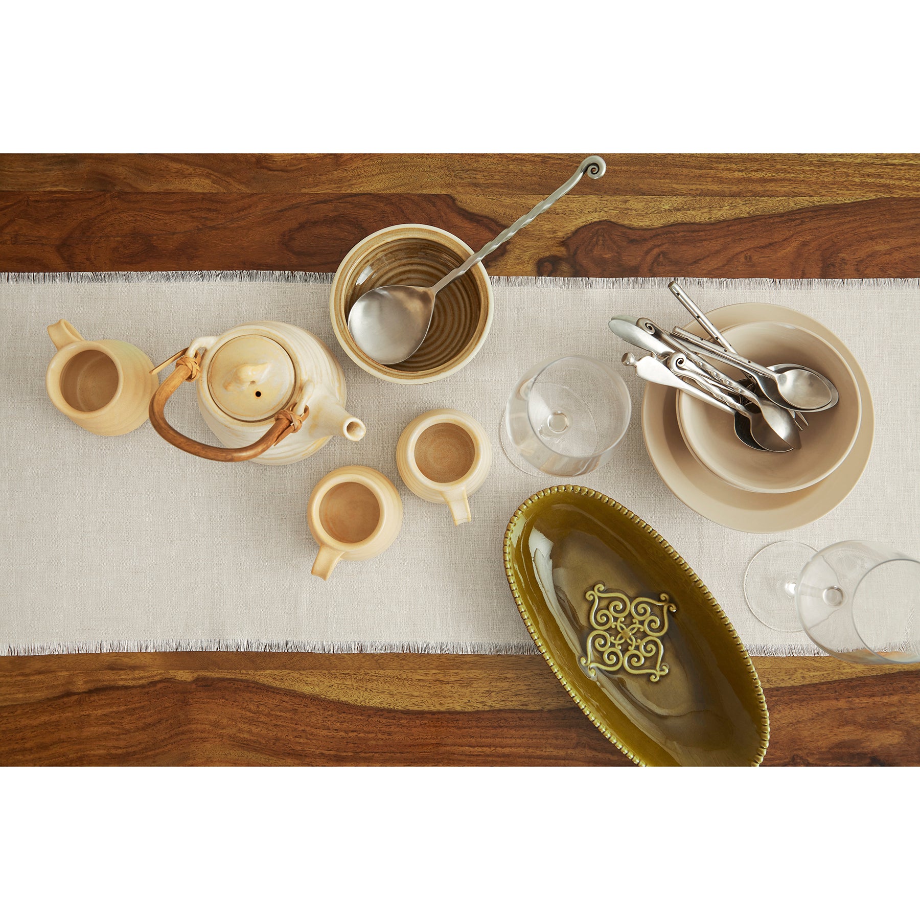 Elegant Fringe Table Runner for Dining Room Decor - Perfect for Weddings, Parties, and Home Decor