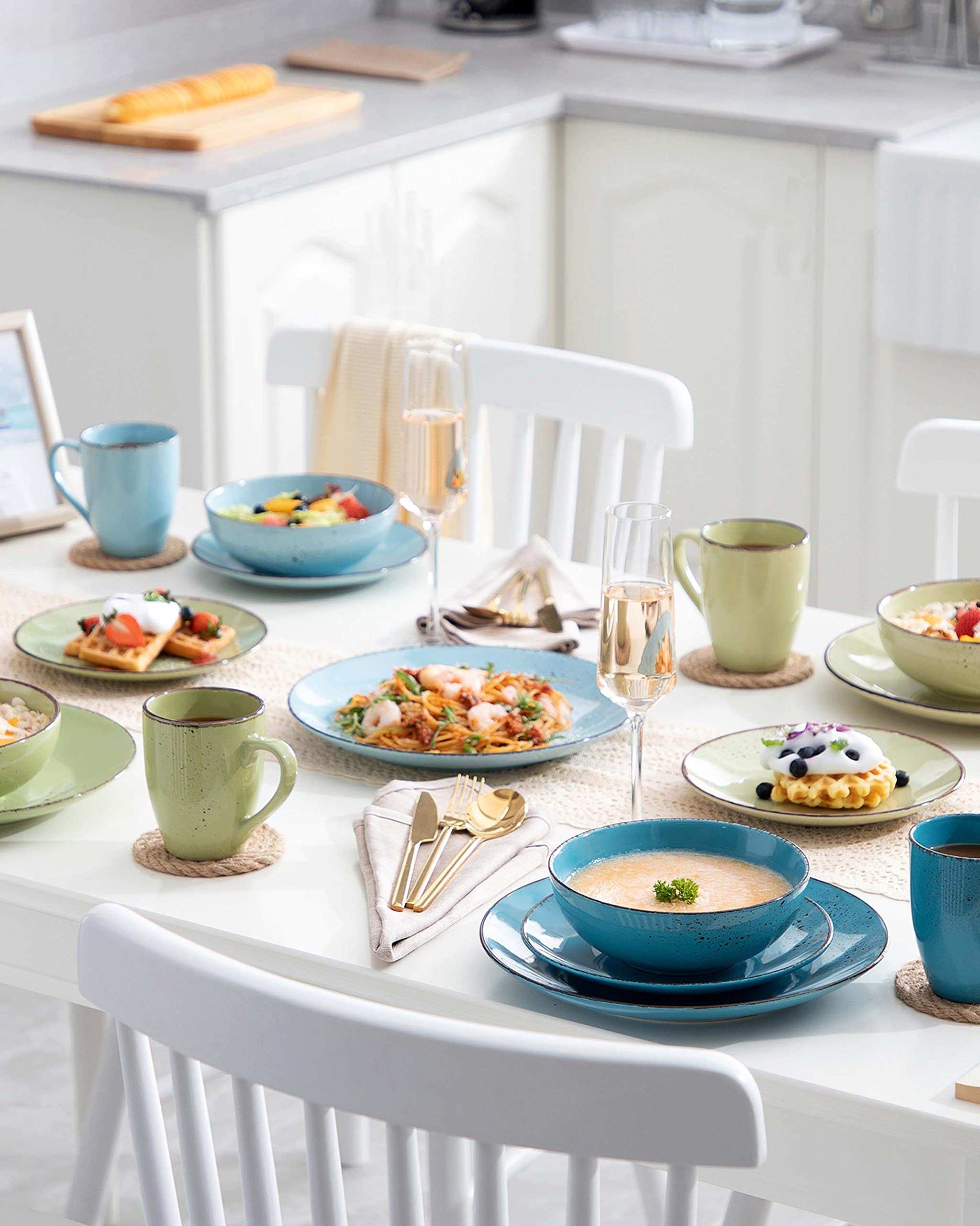 Vancasso Navia 32-Piece Stoneware Dinnerware Set - 8 Place Settings with Dinner Plates, Salad Plates, Bowls & Mugs - Durable Spray Spot Pattern in Multi-Color - Perfect for Family Dinners, Parties & Restaurant Use