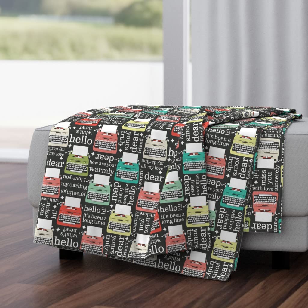Soft Plush Minky Throw Blanket 50x70 Inches - Vintage Red Retro Typewriter Print 'Love You Tippy' Cozy Blanket for Bed, Sofa & Gift Giving