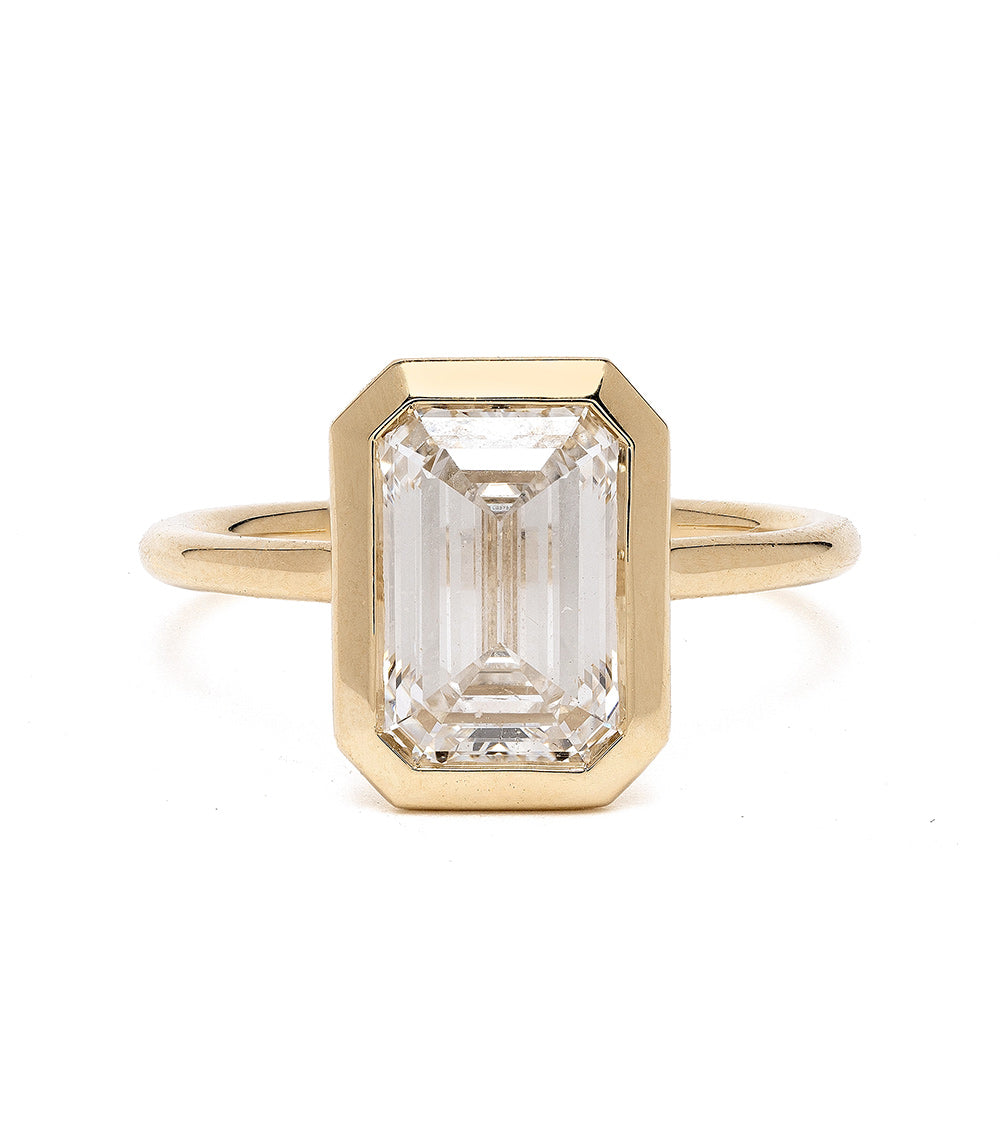 Exquisite Lab-Grown Emerald Cut Diamond Engagement Ring for Women | Eco-Friendly & Affordable | Perfect for Proposals, Anniversaries & Special Occasions