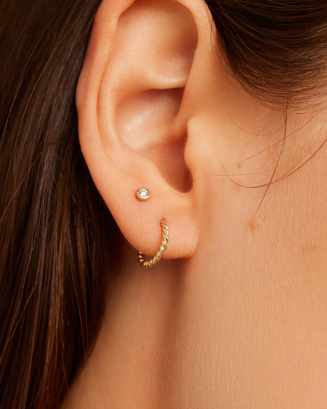 14K Gold Single Huggie Earrings for Women - Minimalist Hoop Earrings for Everyday Wear - Perfect for Work, Date Night & Casual Outings