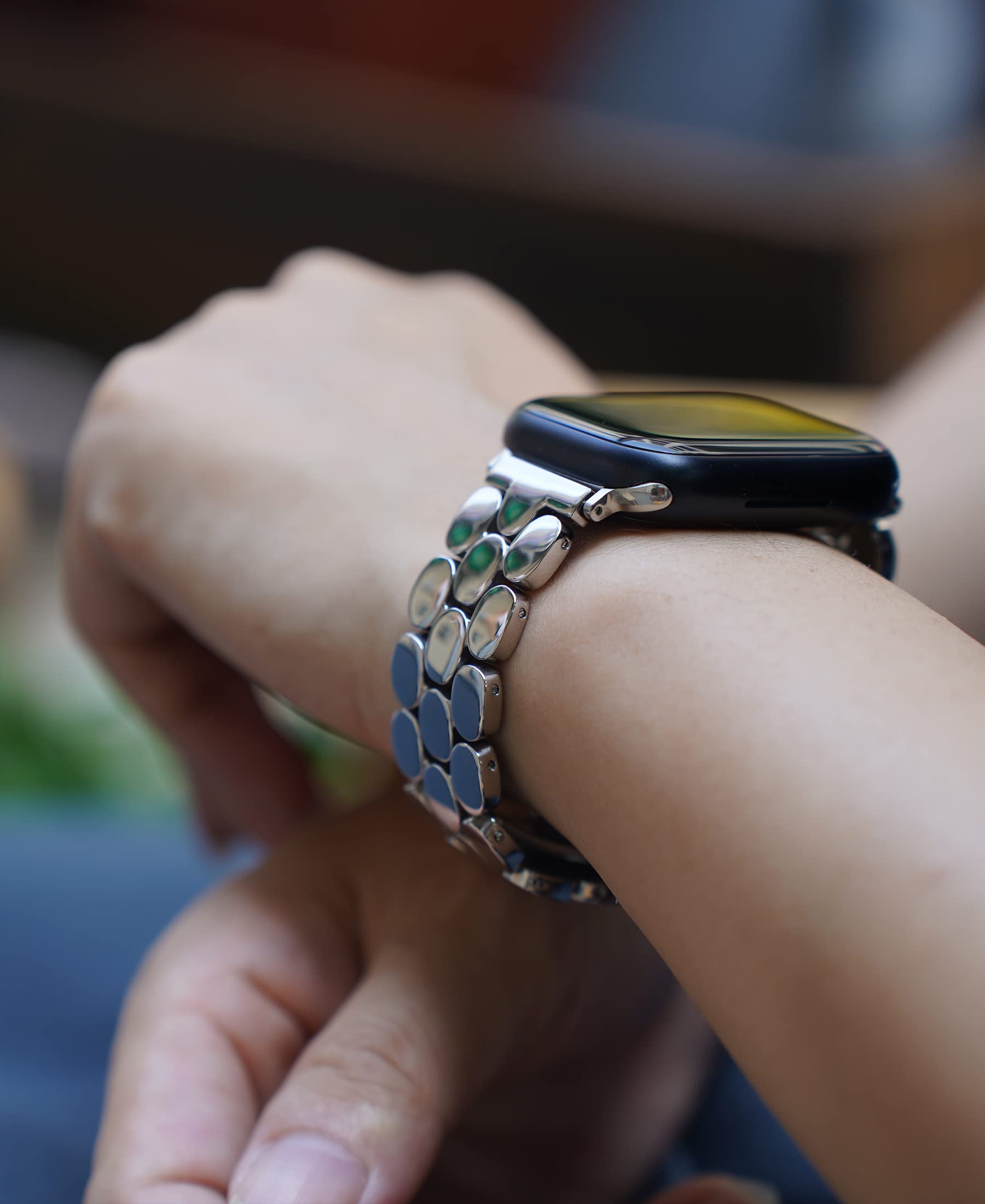 Stylish & Comfortable Apple Watch Bands for Women - Compatible with 38mm 40mm 41mm 42mm 44mm 45mm 46mm 49mm Models - Series 10/9/8/7/6/SE/5/4/3/2/1 - Fashionable Gold Silver Rose Gold Options - Perfect for Workouts, Office Wear & Everyday Use