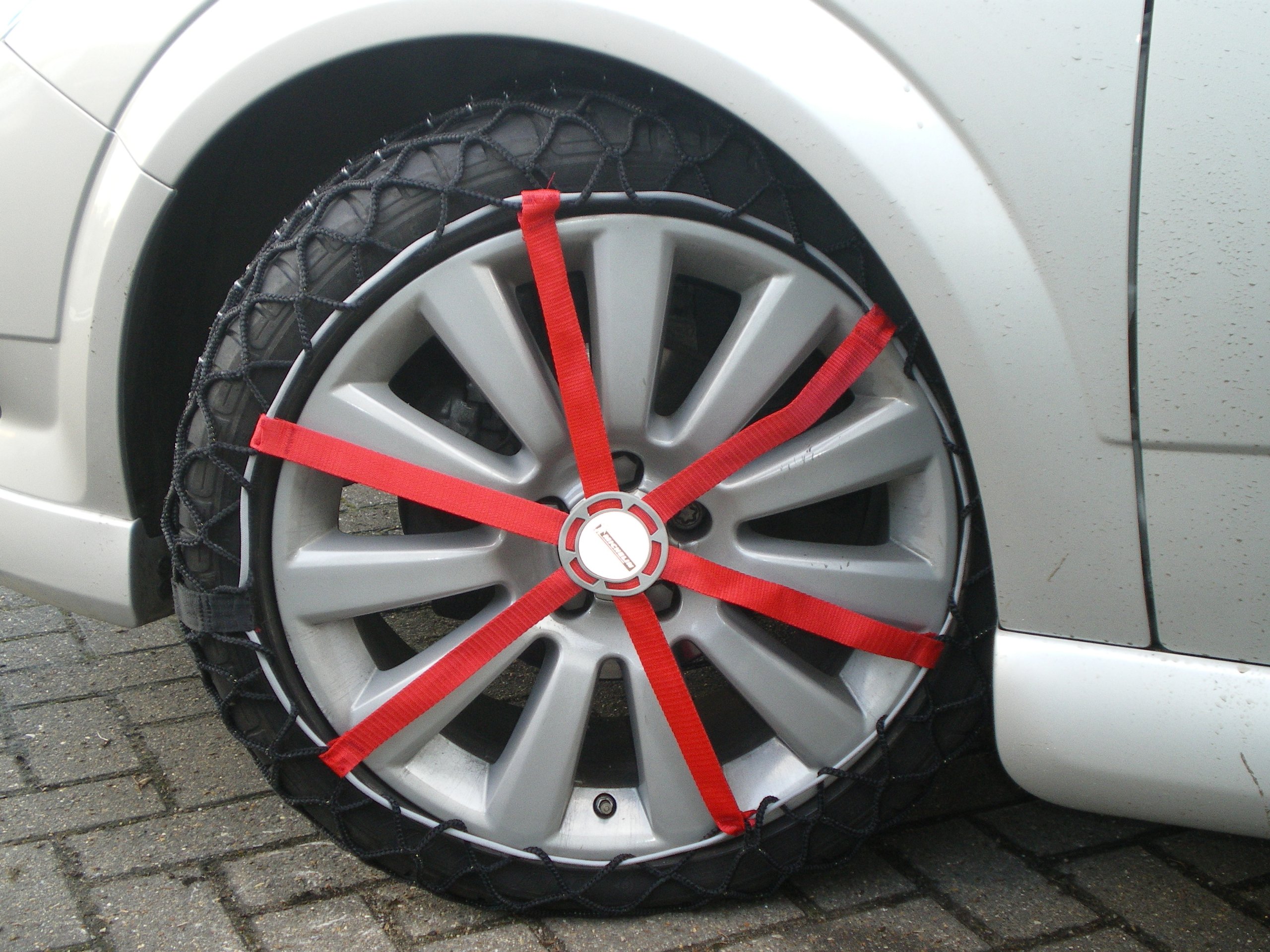 Michelin CUS7906 Easy Grip Snow Chains - Size G12 for Cars & SUVs | Winter Tire Traction for Snow & Ice | Safe Driving in Mountain & Icy Road Conditions
