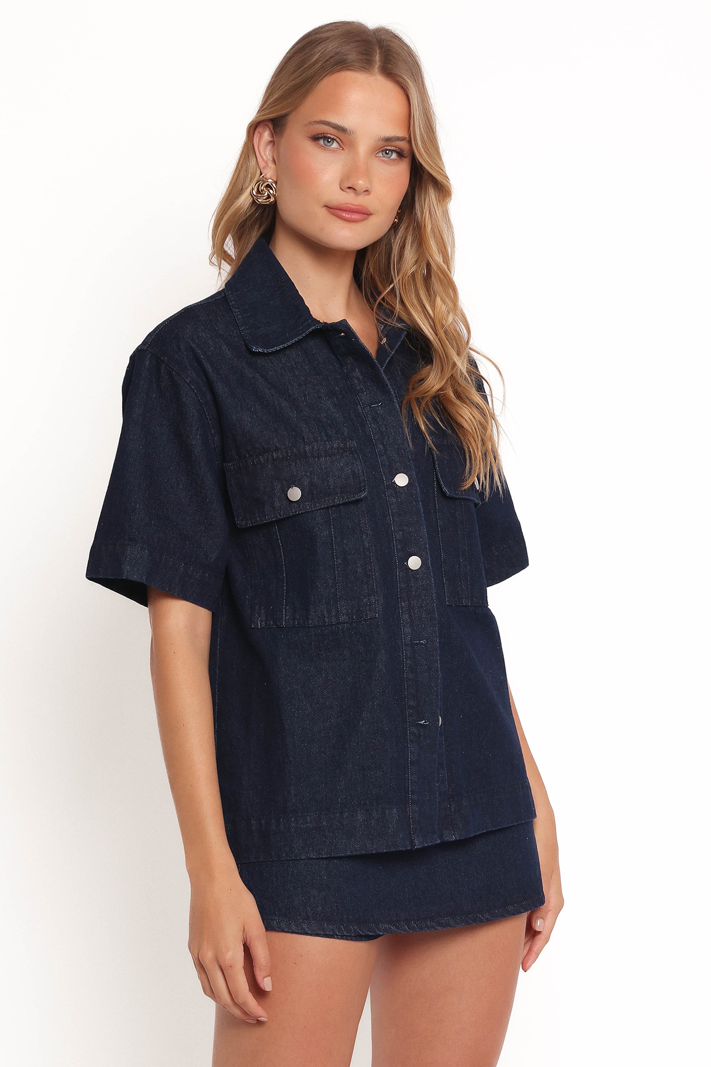 Della Raw Denim Shirt for Men & Women | Premium Quality 100% Cotton Denim Shirt | Casual Wear, Layering & Outdoor Activities