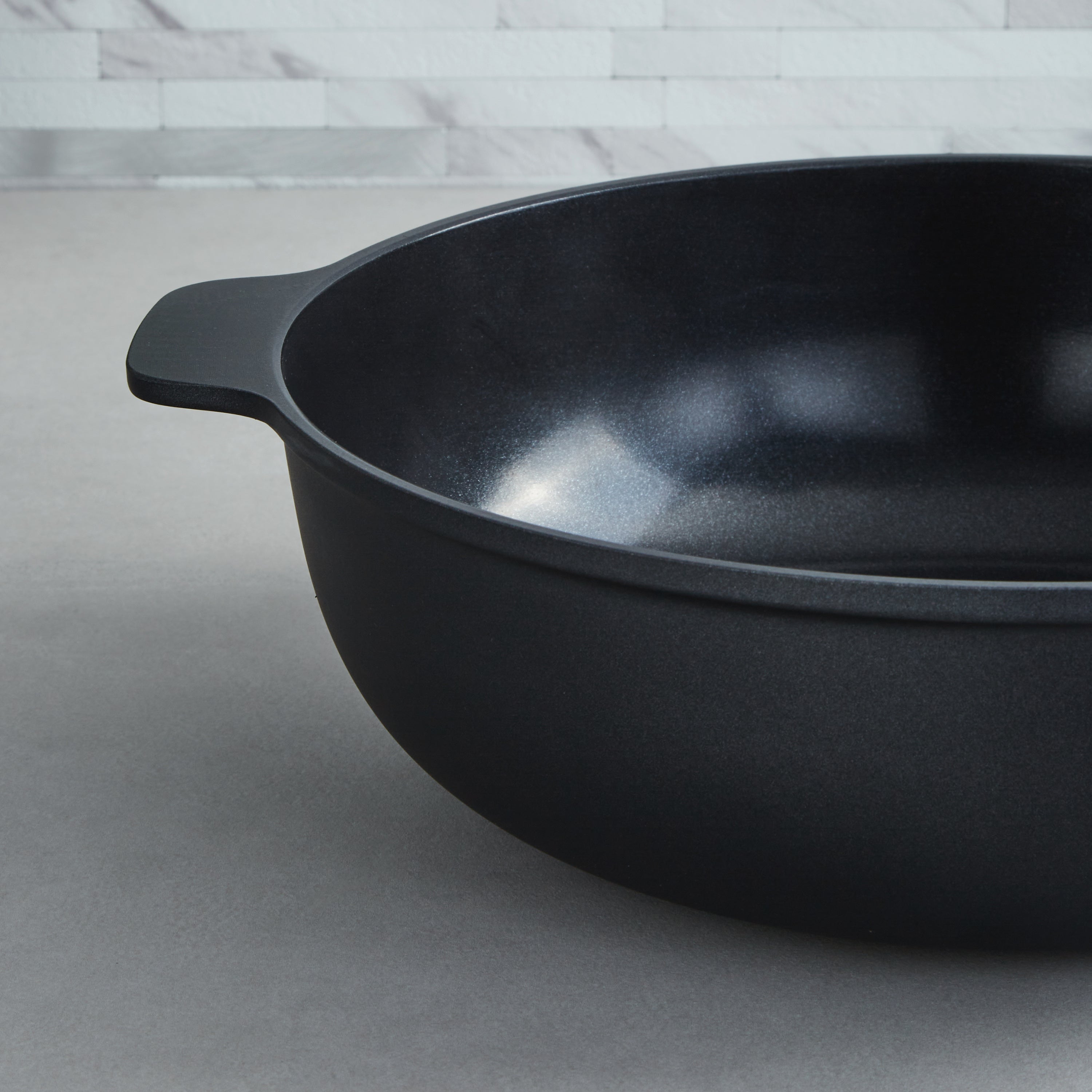BergHOFF Leo Phantom Nonstick Ceramic 11-Inch Wok Pan 4.6 Quart | Eco-Friendly Recycled Material | Perfect for Stir-Frying, Sautéing & Asian Cooking
