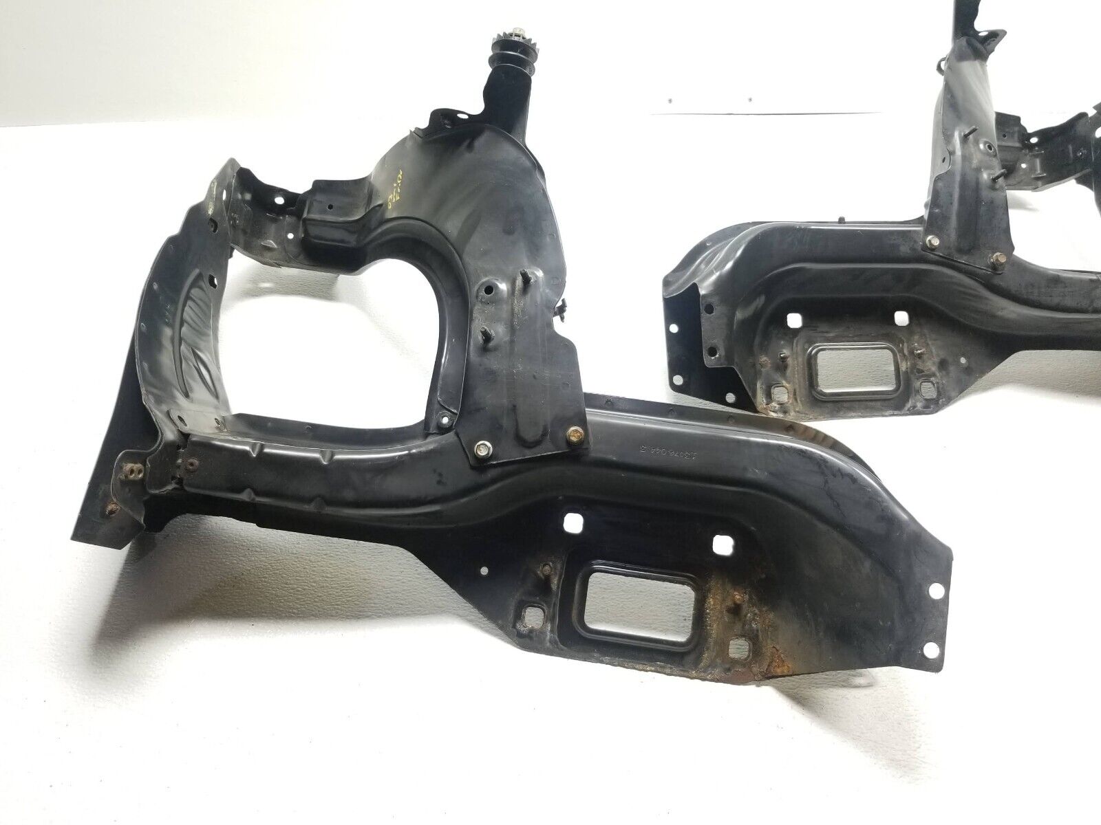 2006-2011 Mercedes ML500 Front Headlight Support Bracket Pair - Left & Right OEM Replacement - Perfect for Headlight Repair & Restoration Projects