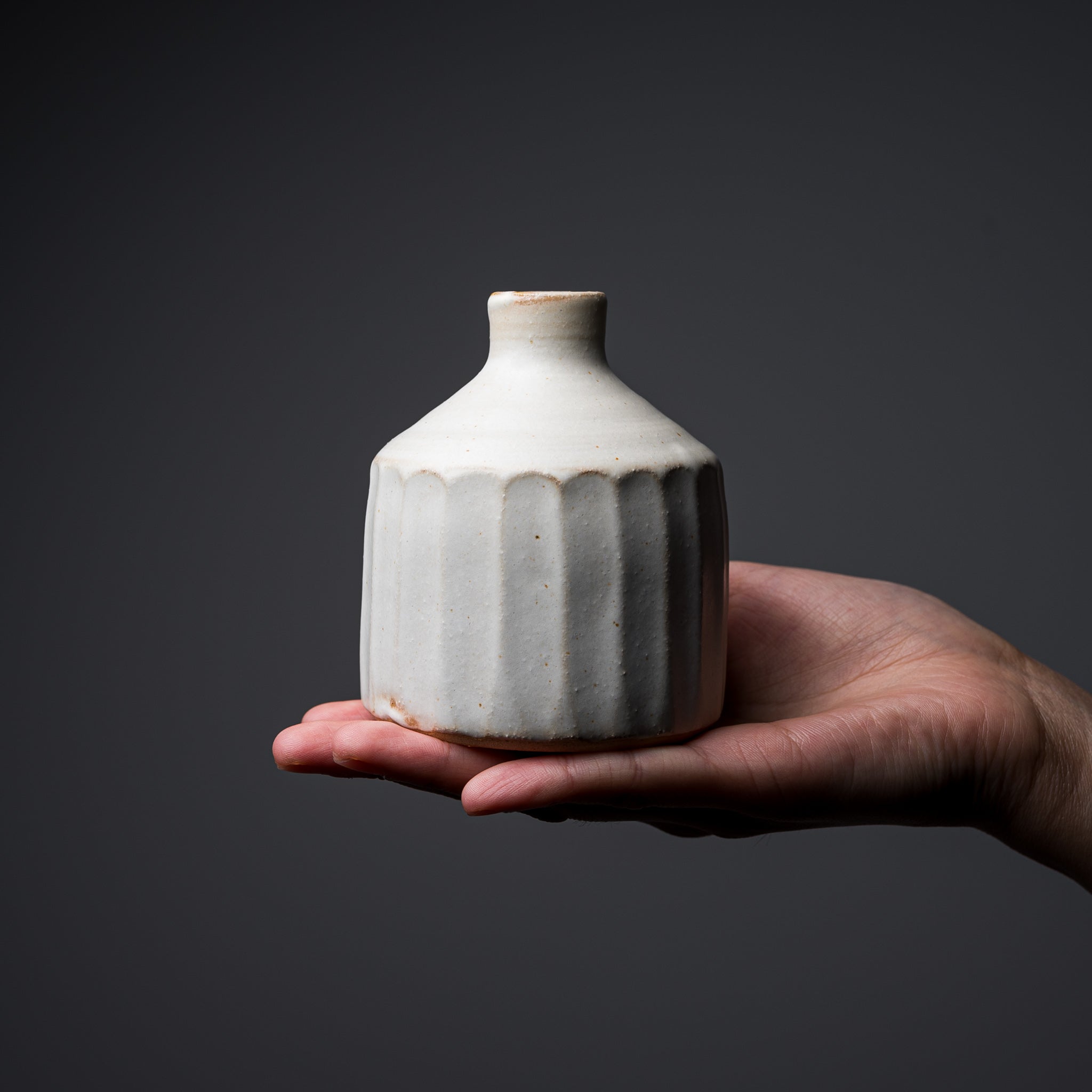 Wakasama Ceramic Short Vase - Handcrafted Pottery with 2 Color Options | Perfect for Home Decor, Flower Arrangements & Japanese Style Interior Design