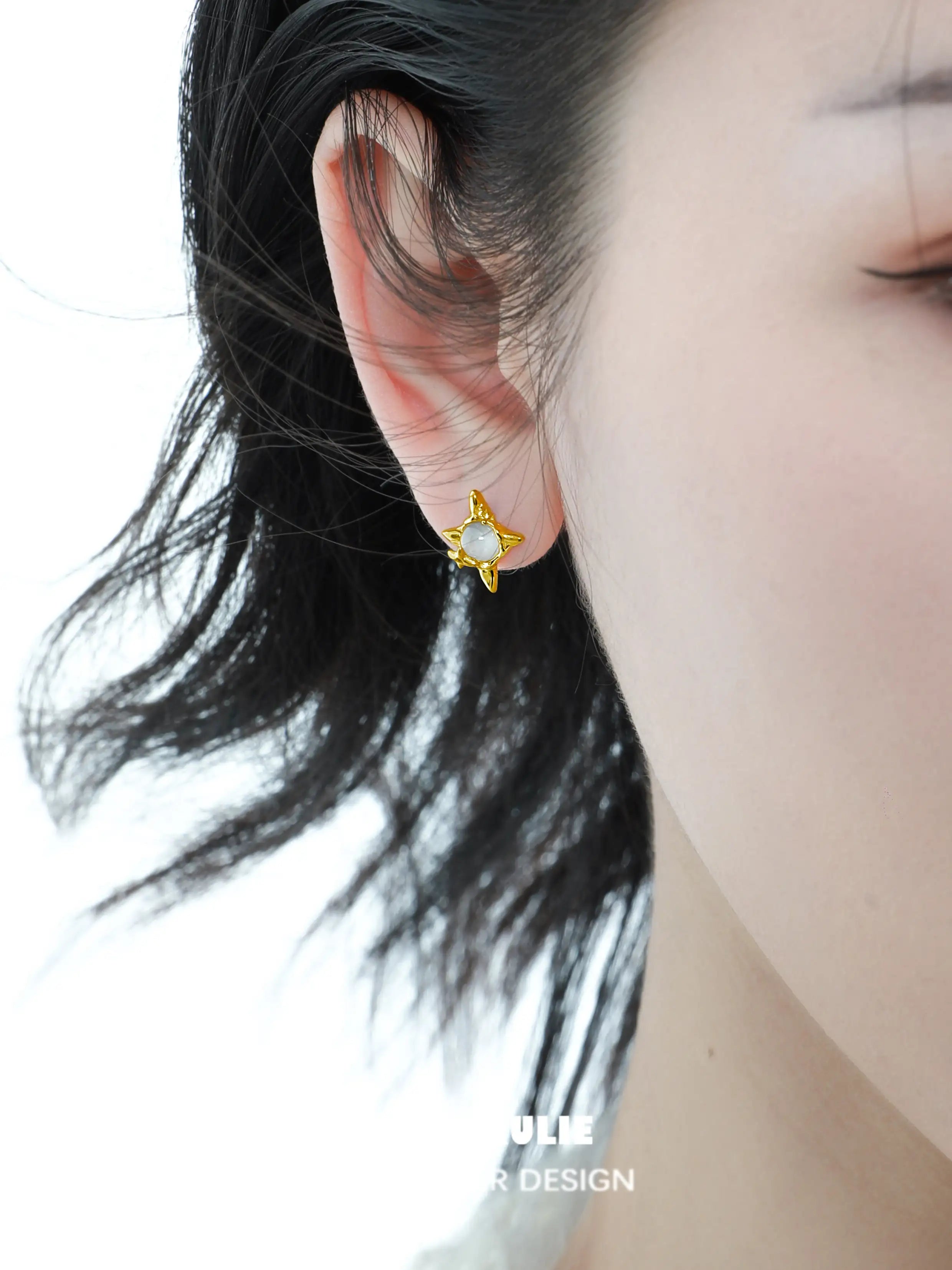 24K Gold Plated Stud Earrings for Women - Elegant & Hypoallergenic Jewelry Gift for Birthday, Anniversary & Valentine's Day | Day & Night Wear, Office & Party Accessories