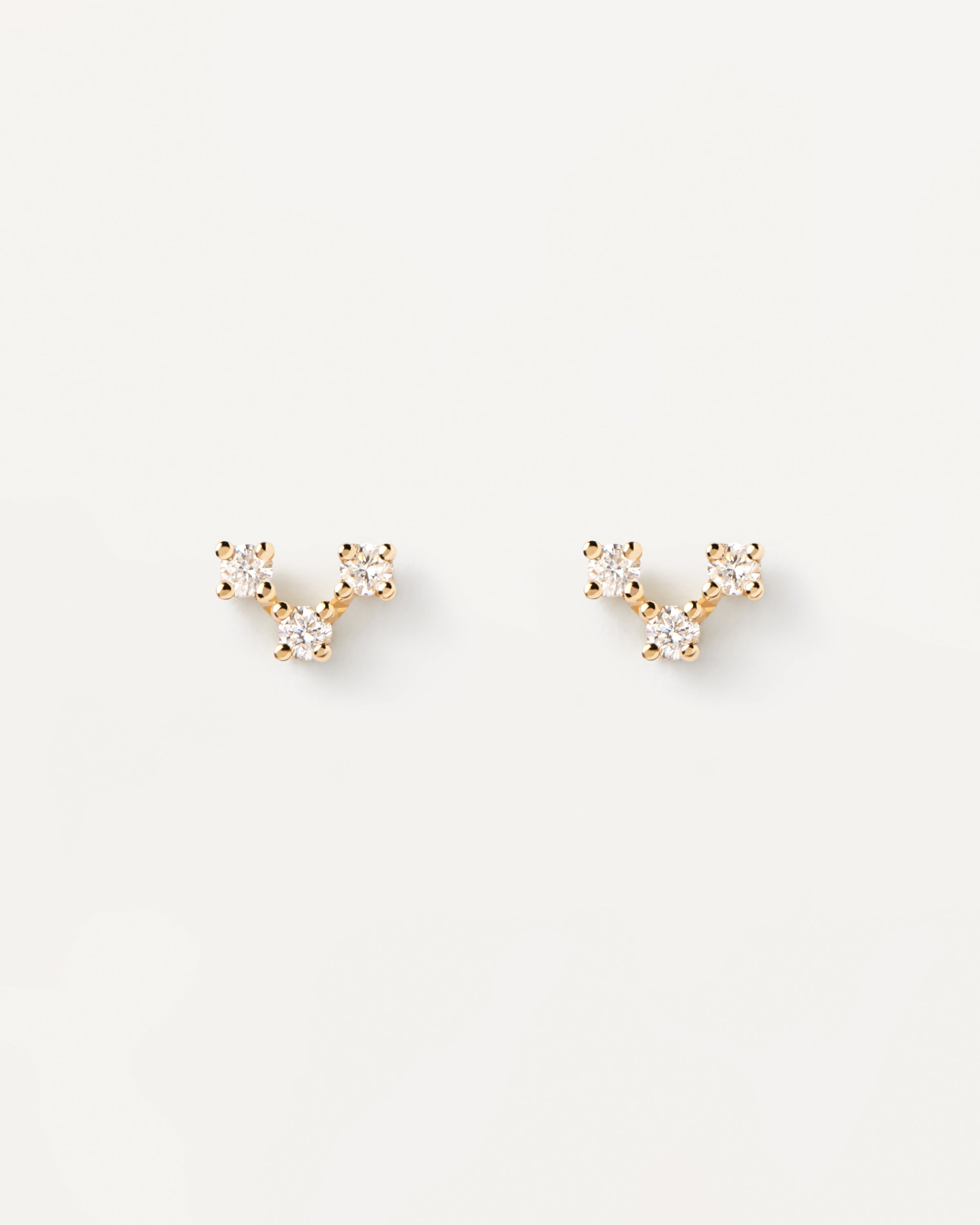 Diamonds and Gold Nolita Single Earring - Elegant Dangle Earring for Women, Perfect for Parties, Weddings & Special Occasions