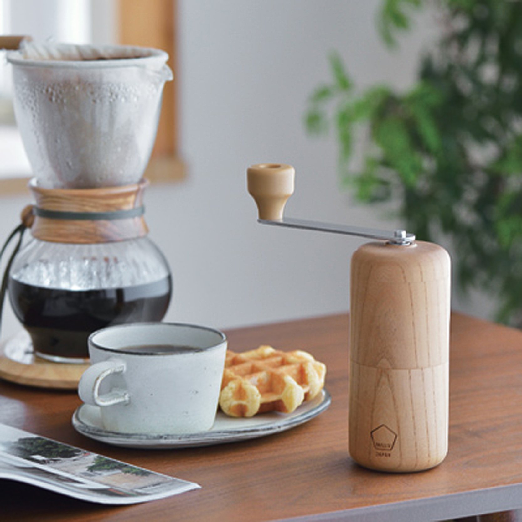 Premium MILLU CERAMIC WOOD Coffee Grinder [KEYAKI] - Manual Burr Mill for French Press, Espresso & Pour Over Brewing at Home