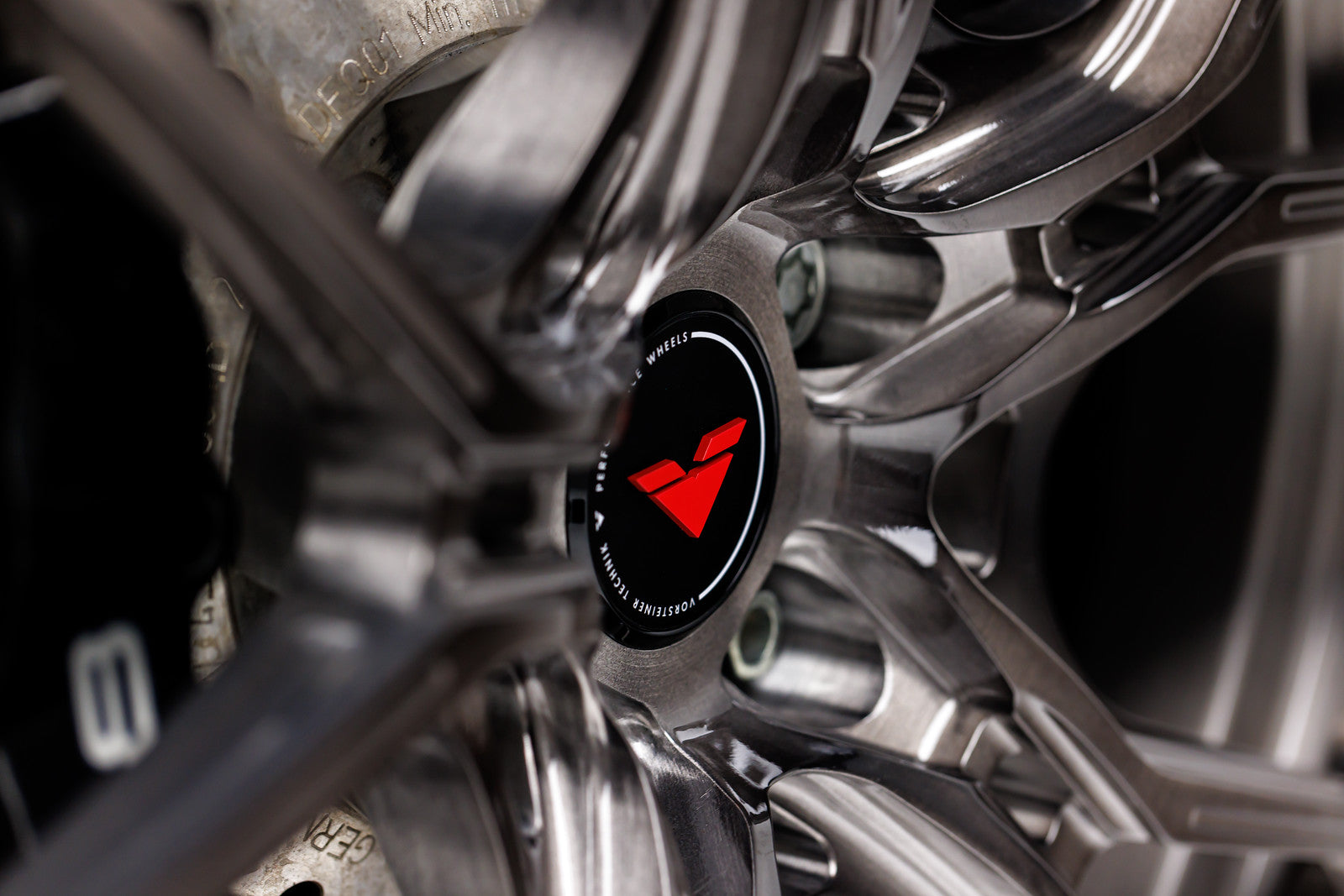 Audi R8 20 VPX 101 Liquid Smoke - High Performance Car Accessory for Racing & Car Enthusiasts - Perfect for Track Days & Auto Shows