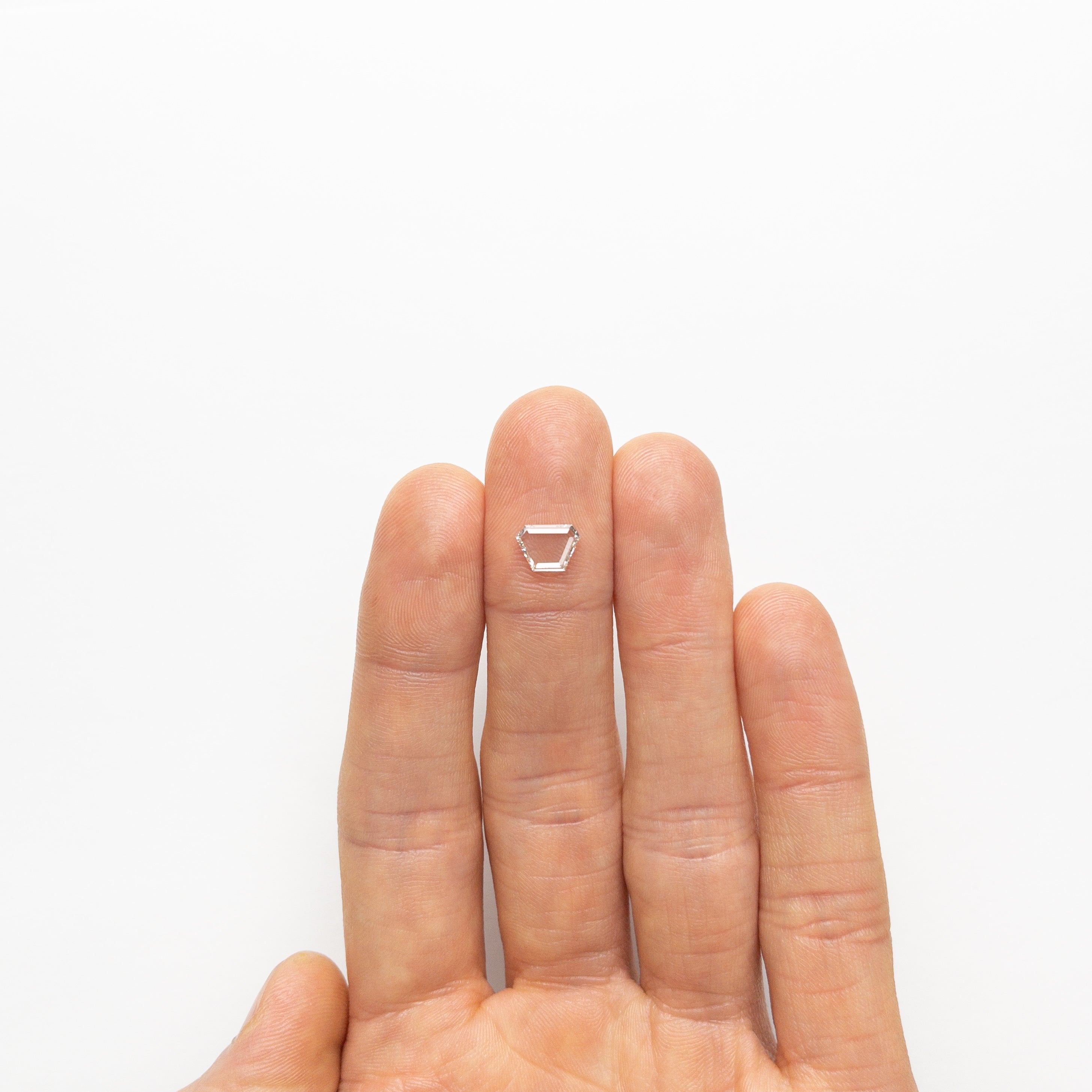 0.70ct VS1 I Color Trapezoid Portrait Cut Diamond - 8.24x5.91x1.31mm for Engagement Rings & Fine Jewelry